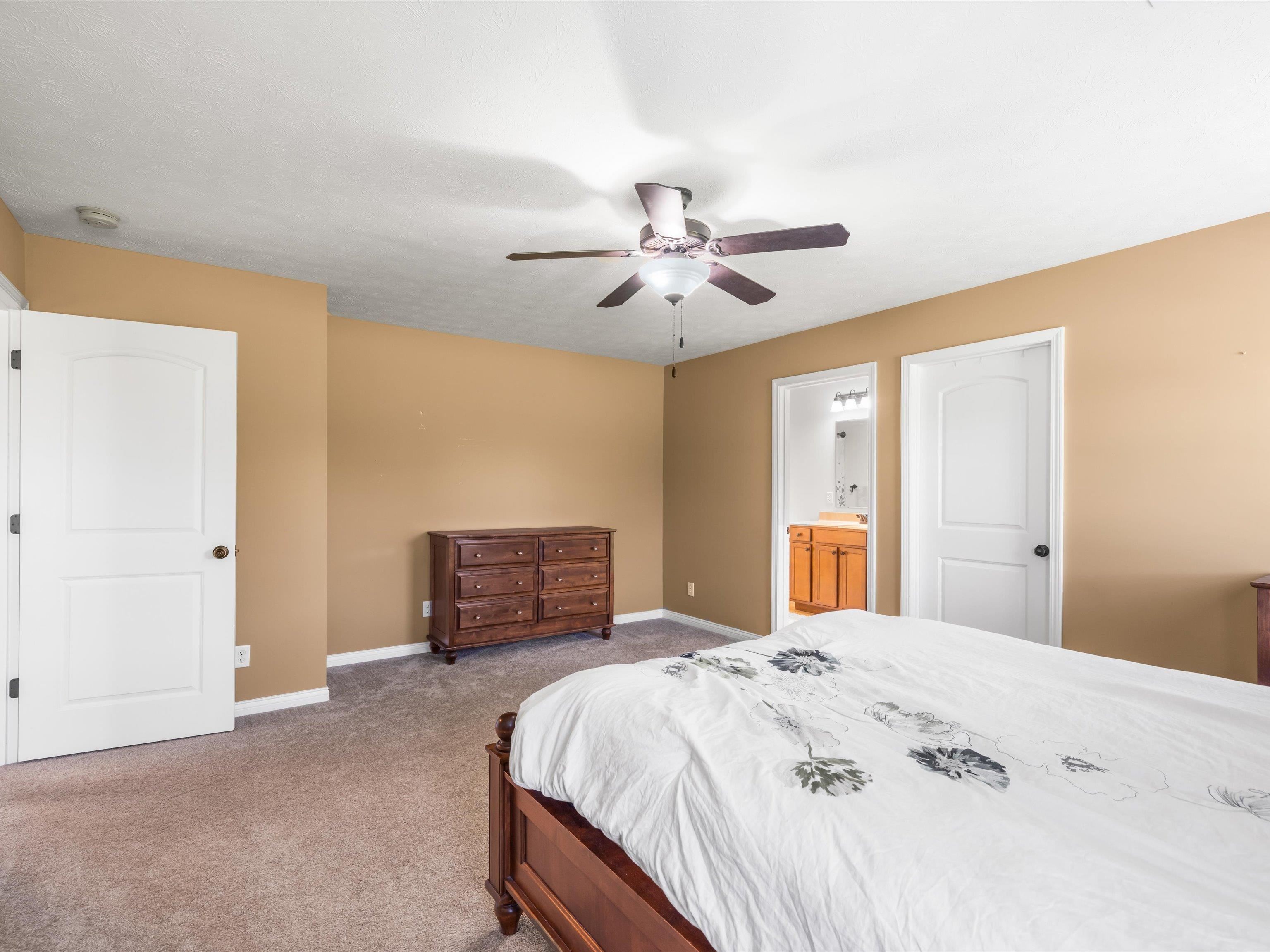 2700 Summer Point Ct, Owensboro, Kentucky 42303, 3 Bedrooms Bedrooms, ,2 BathroomsBathrooms,Single Family Residence,For Sale,Summer Point Ct,89840
