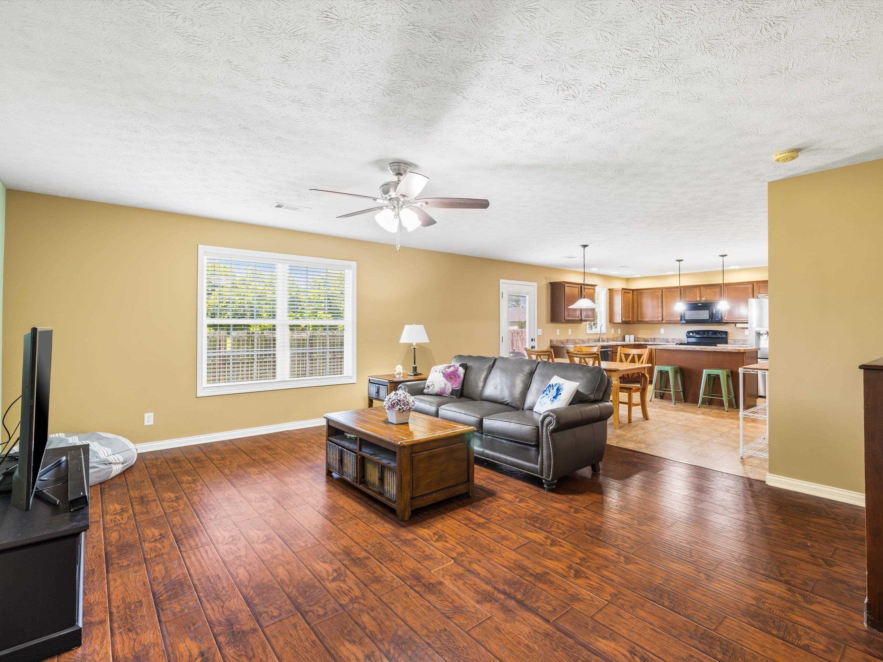2700 Summer Point Ct, Owensboro, Kentucky 42303, 3 Bedrooms Bedrooms, ,2 BathroomsBathrooms,Single Family Residence,For Sale,Summer Point Ct,89840