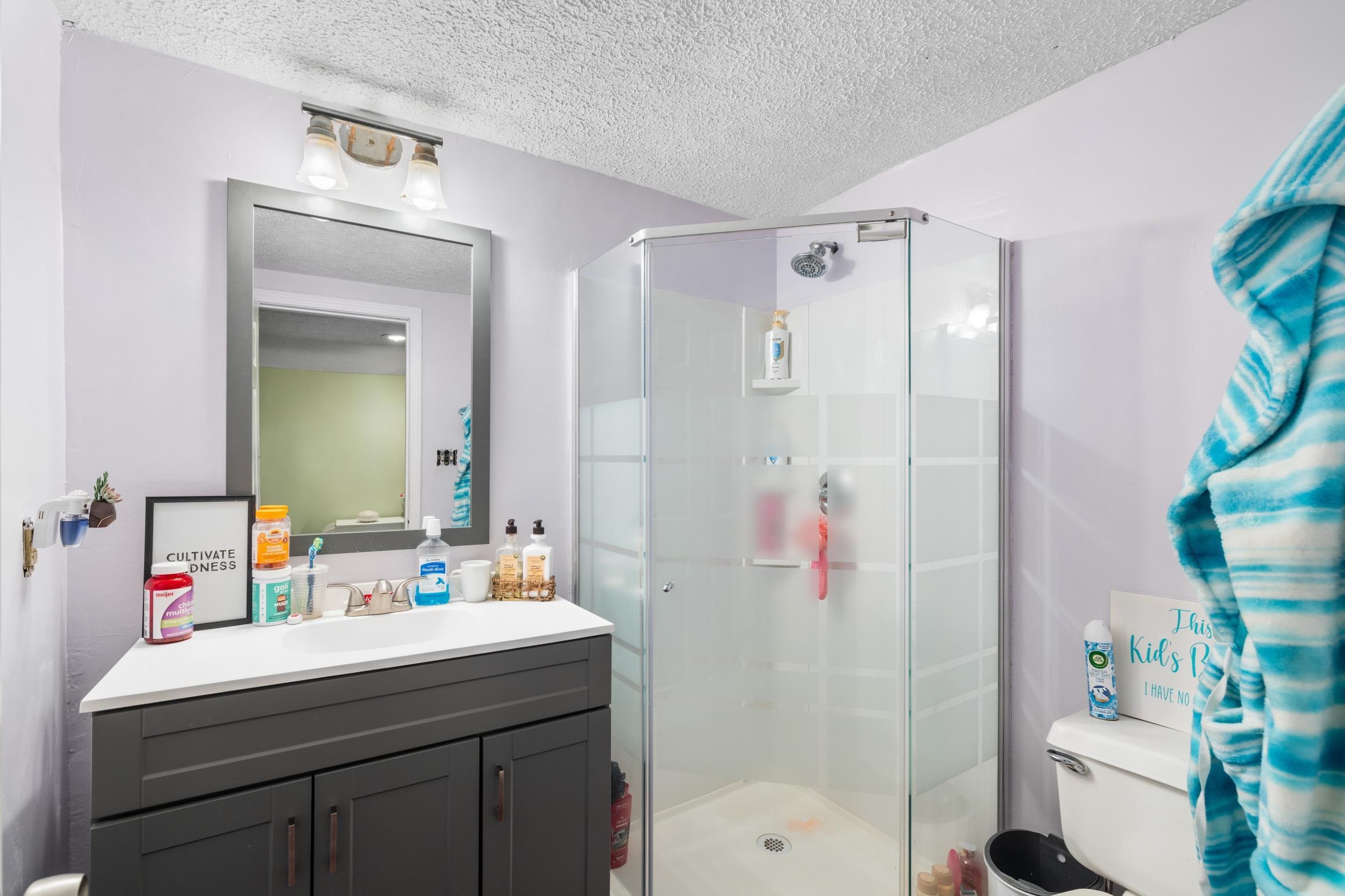 911 West Parrish Ave, Owensboro, Kentucky 42301, 3 Bedrooms Bedrooms, ,2 BathroomsBathrooms,Single Family Residence,For Sale,West Parrish Ave,89842