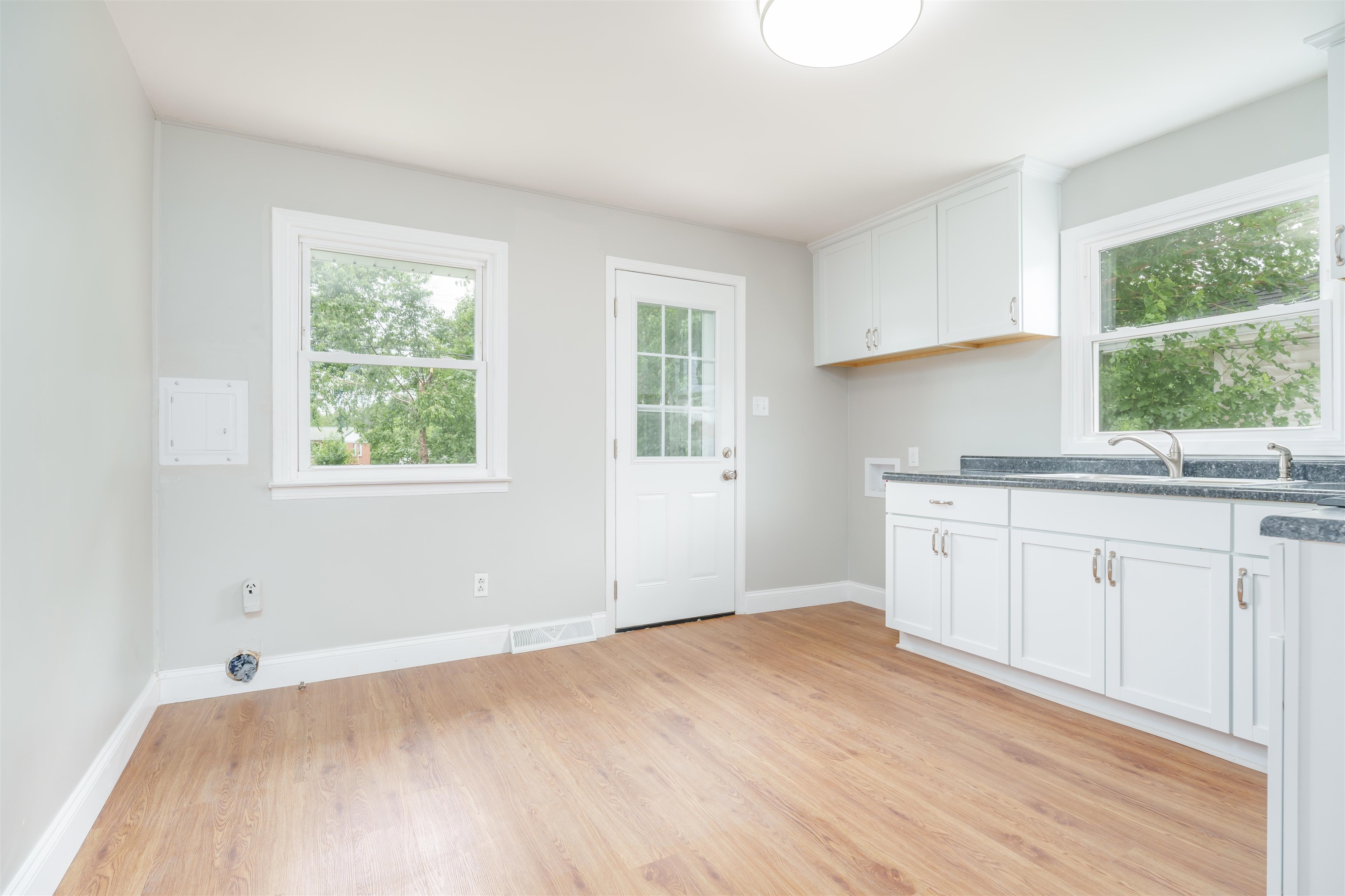 1329 Carter Rd, Owensboro, Kentucky 42301, 3 Bedrooms Bedrooms, ,1 BathroomBathrooms,Single Family Residence,For Sale,Carter Rd,89843