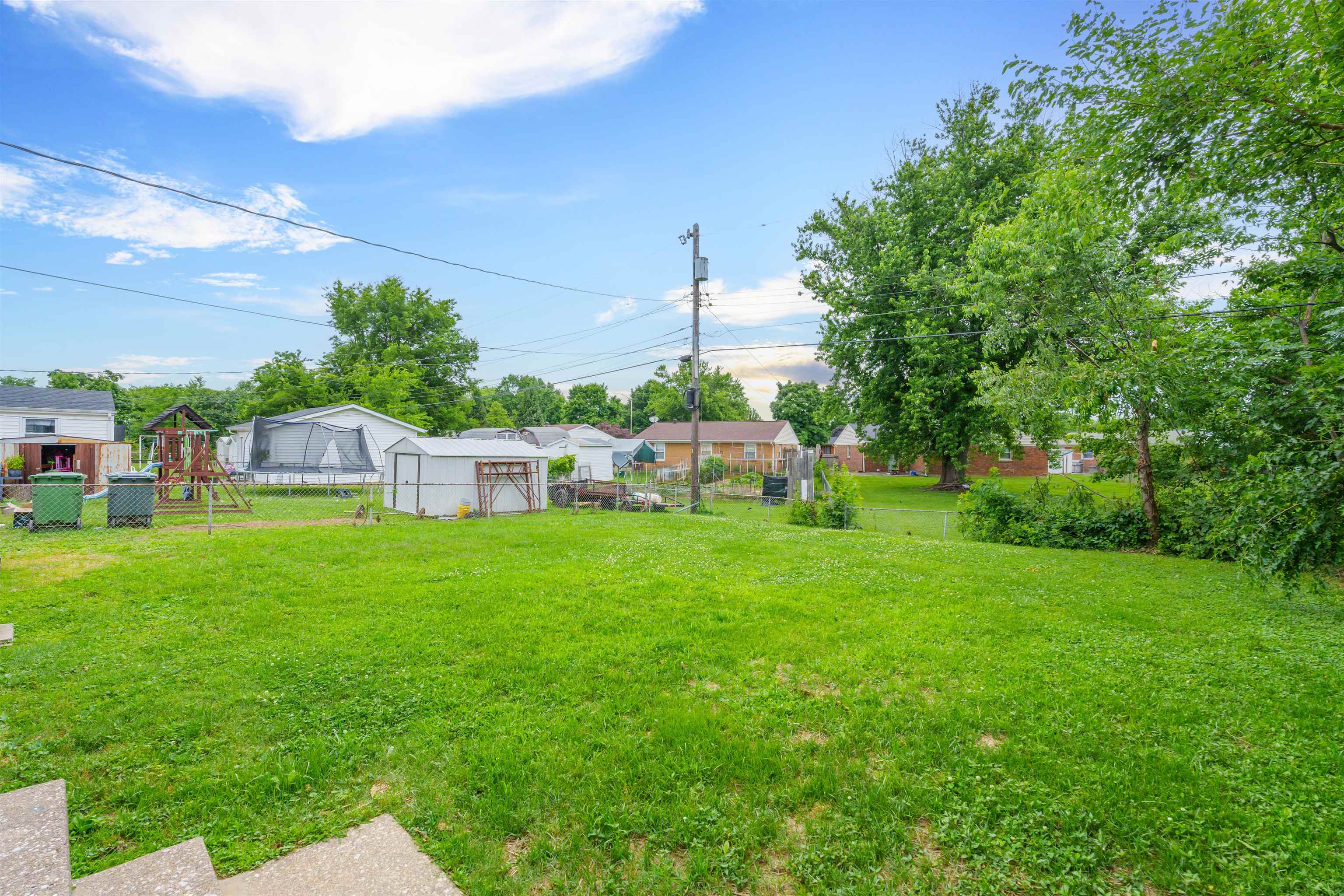 1329 Carter Rd, Owensboro, Kentucky 42301, 3 Bedrooms Bedrooms, ,1 BathroomBathrooms,Single Family Residence,For Sale,Carter Rd,89843