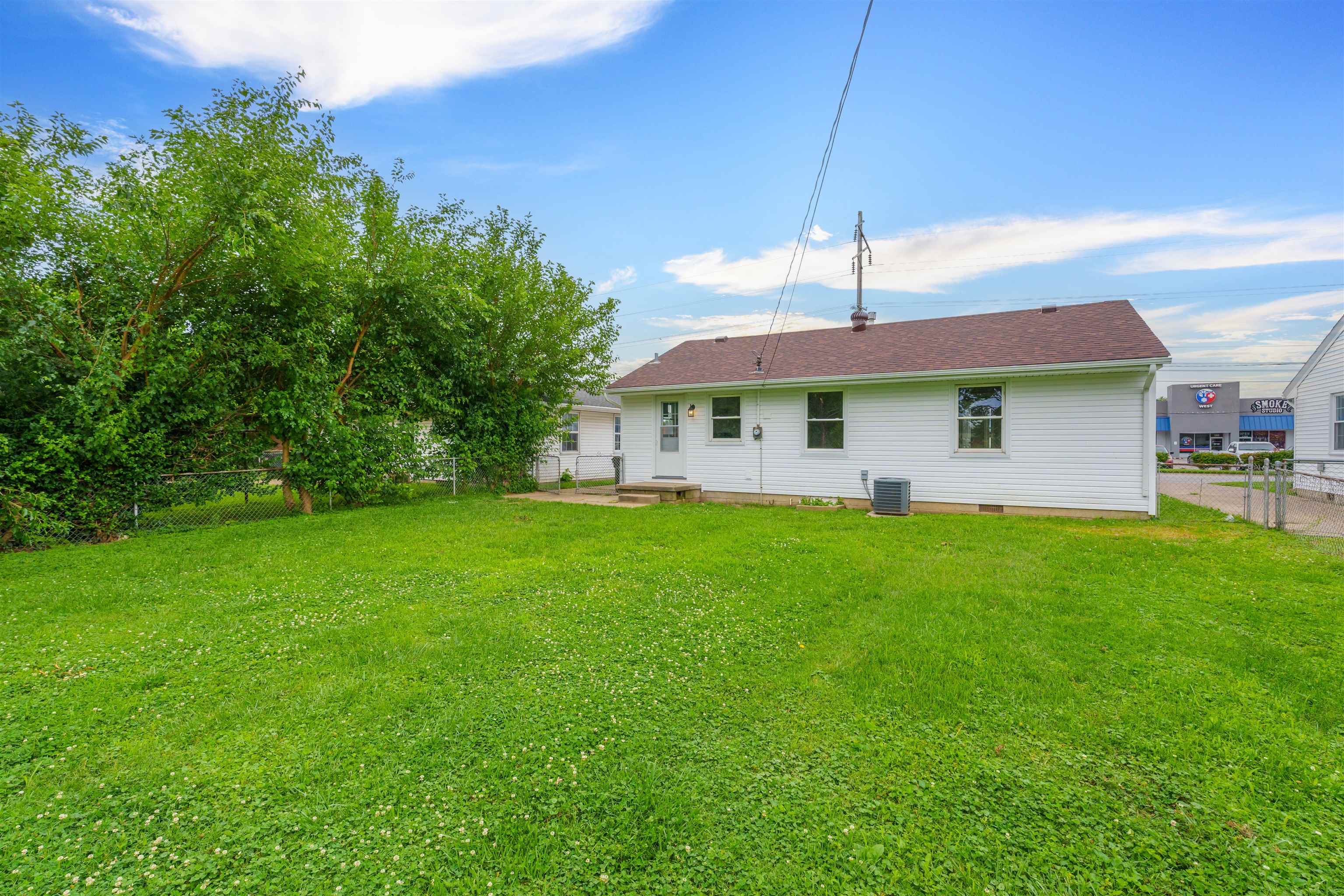 1329 Carter Rd, Owensboro, Kentucky 42301, 3 Bedrooms Bedrooms, ,1 BathroomBathrooms,Single Family Residence,For Sale,Carter Rd,89843