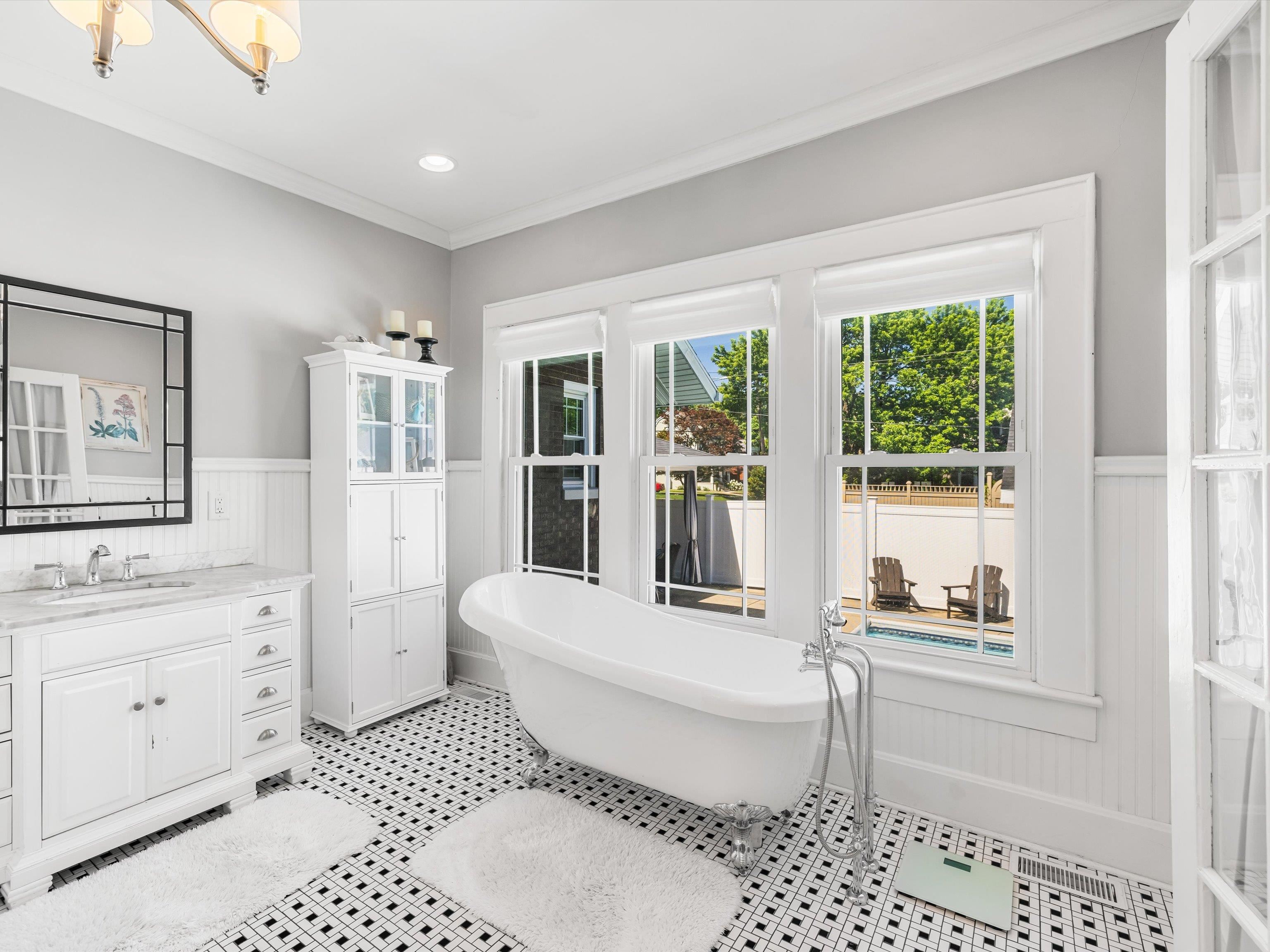 1420 Waverly Place, Owensboro, Kentucky 42301, 3 Bedrooms Bedrooms, ,3 BathroomsBathrooms,Single Family Residence,For Sale,Waverly Place,89844