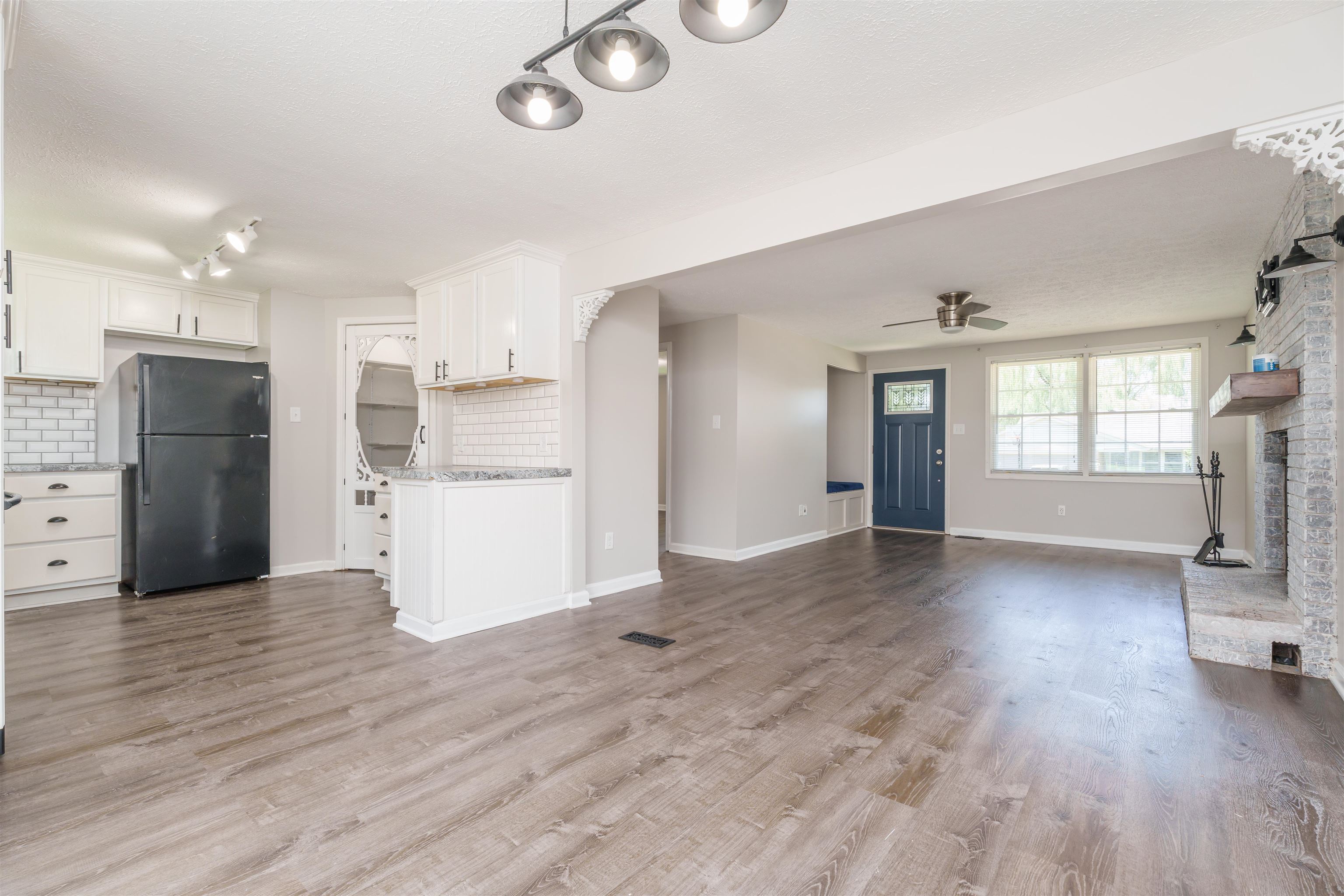 2324 Landsdowne S, Owensboro, Kentucky 42303, 3 Bedrooms Bedrooms, ,1 BathroomBathrooms,Single Family Residence,For Sale,Landsdowne S,89847
