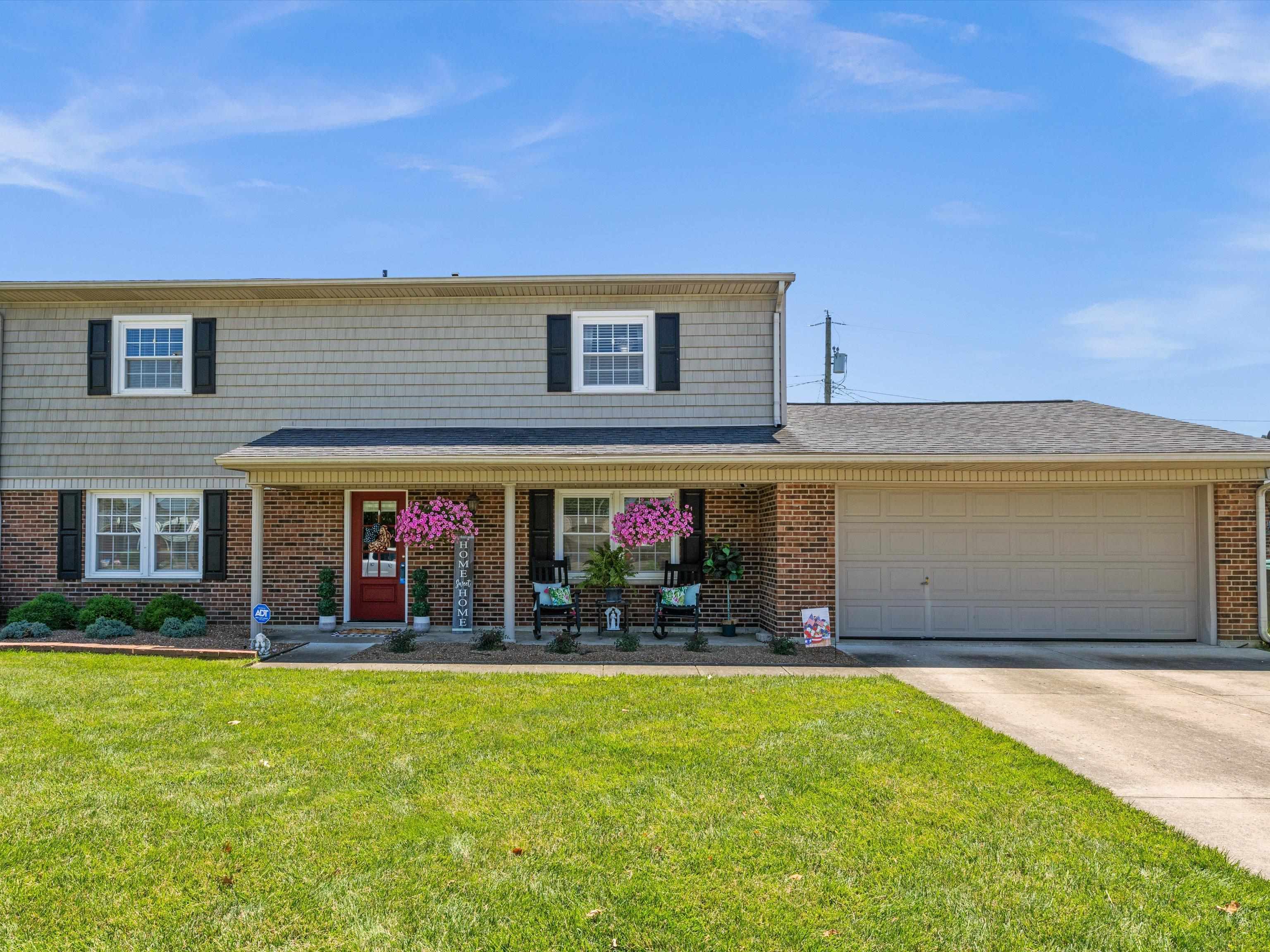 2632 Donerail Drive, Owensboro, Kentucky 42301, 4 Bedrooms Bedrooms, ,2 BathroomsBathrooms,Single Family Residence,For Sale,Donerail Drive,89849