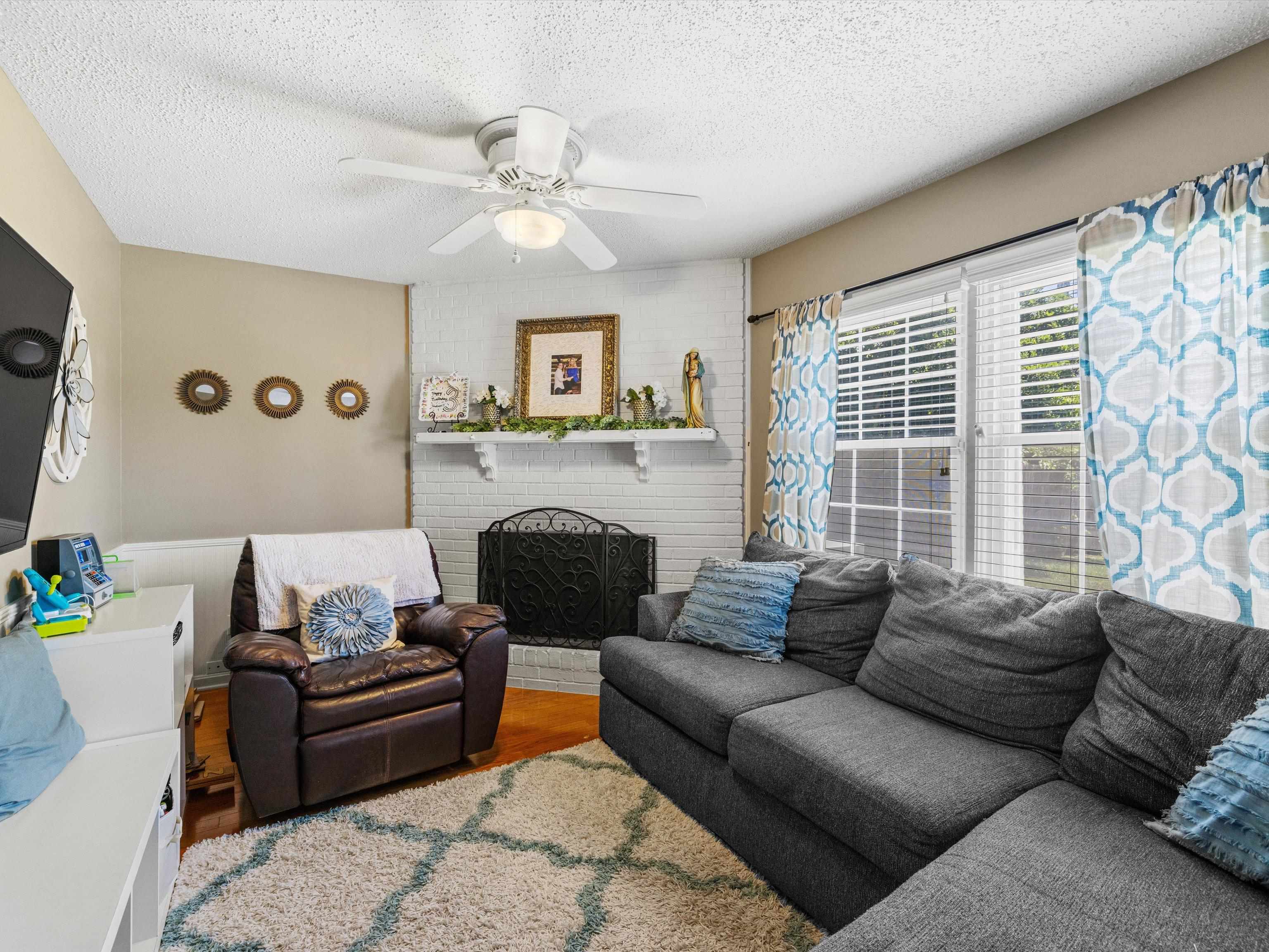 2632 Donerail Drive, Owensboro, Kentucky 42301, 4 Bedrooms Bedrooms, ,2 BathroomsBathrooms,Single Family Residence,For Sale,Donerail Drive,89849