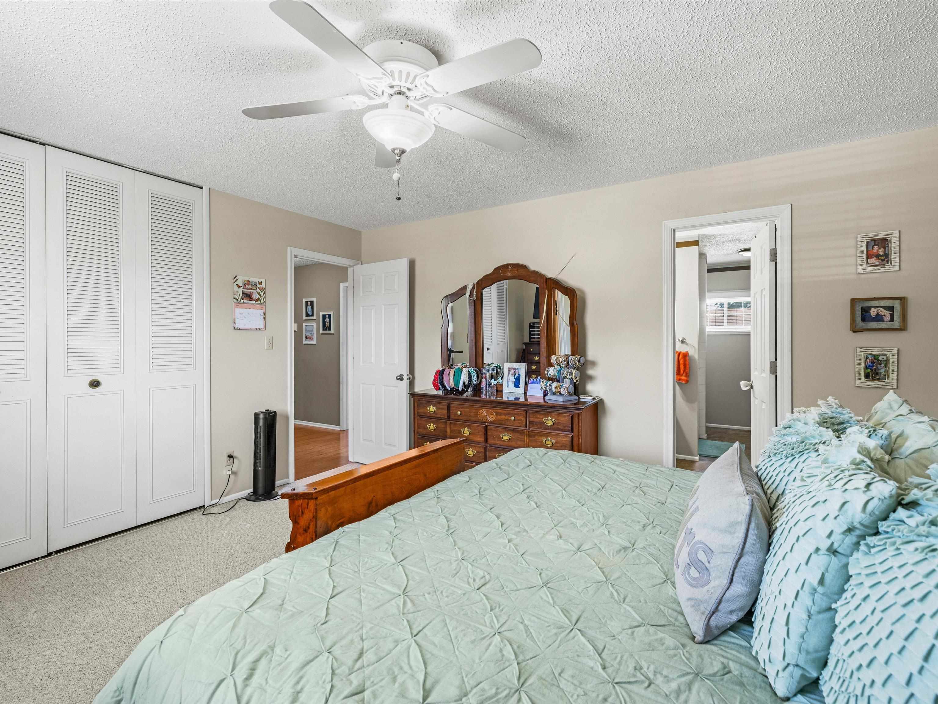 2632 Donerail Drive, Owensboro, Kentucky 42301, 4 Bedrooms Bedrooms, ,2 BathroomsBathrooms,Single Family Residence,For Sale,Donerail Drive,89849