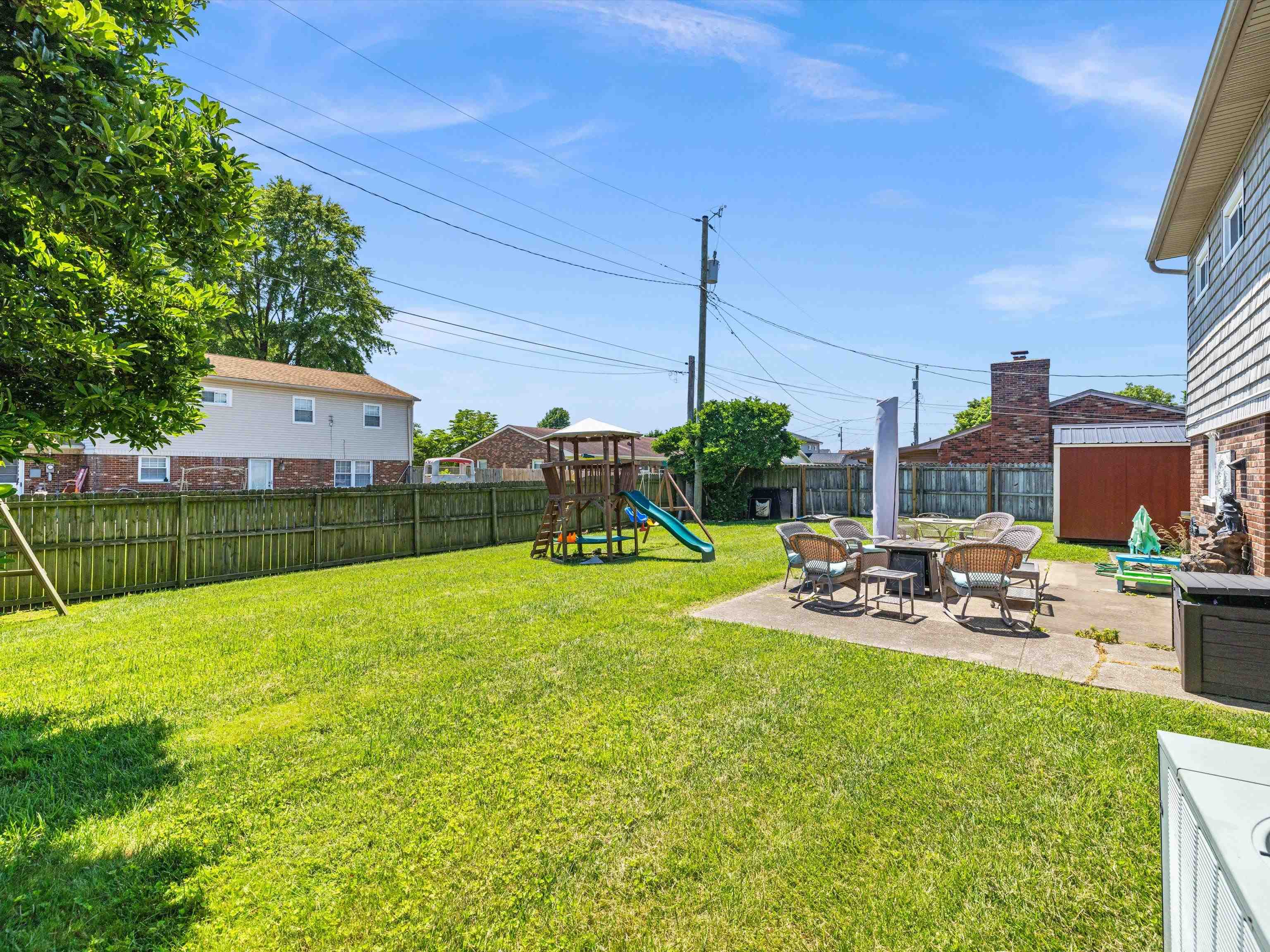 2632 Donerail Drive, Owensboro, Kentucky 42301, 4 Bedrooms Bedrooms, ,2 BathroomsBathrooms,Single Family Residence,For Sale,Donerail Drive,89849