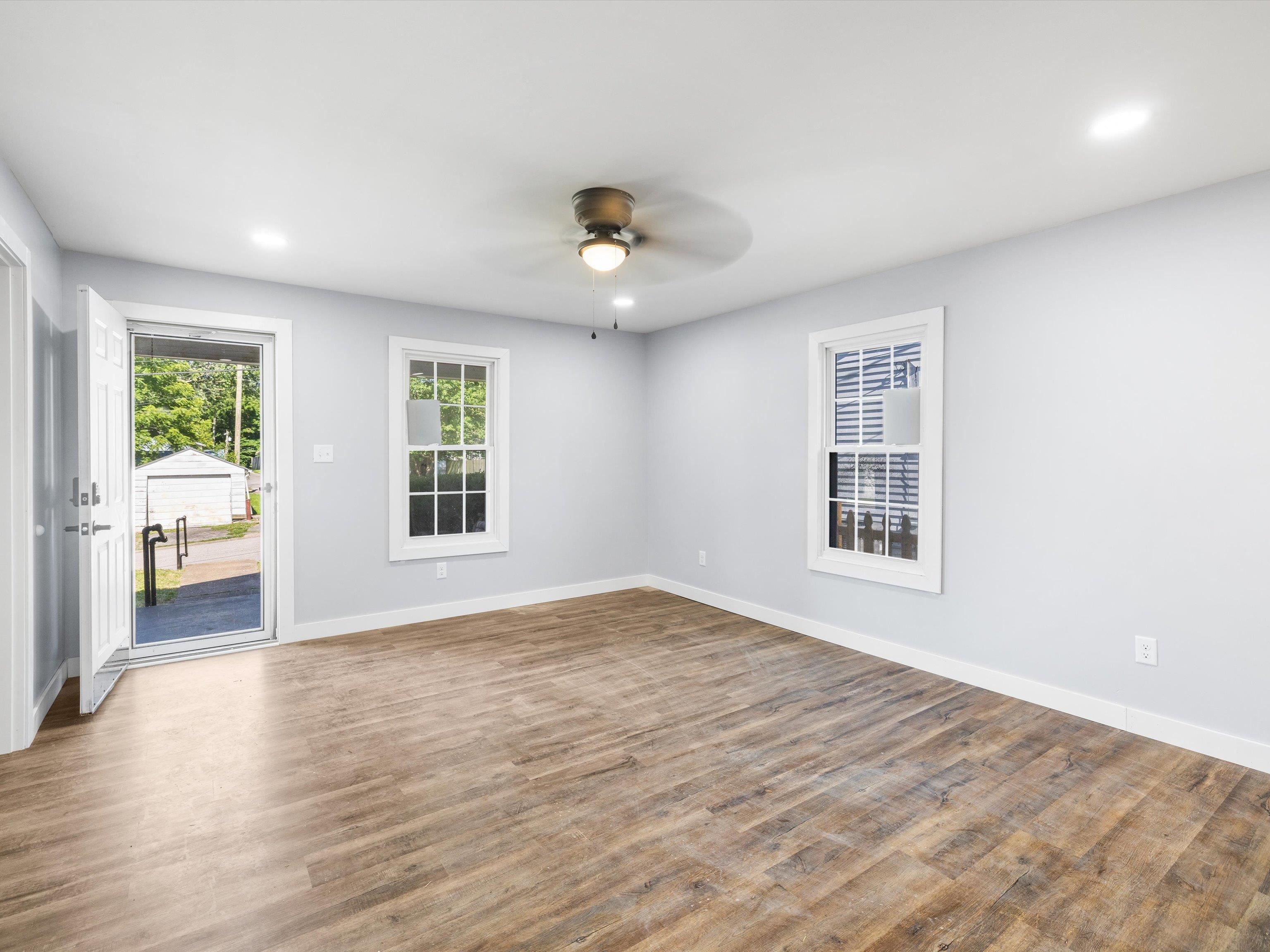 2104 McConnell Ave, Owensboro, Kentucky 42303, 2 Bedrooms Bedrooms, ,1 BathroomBathrooms,Single Family Residence,For Sale,McConnell Ave,89850