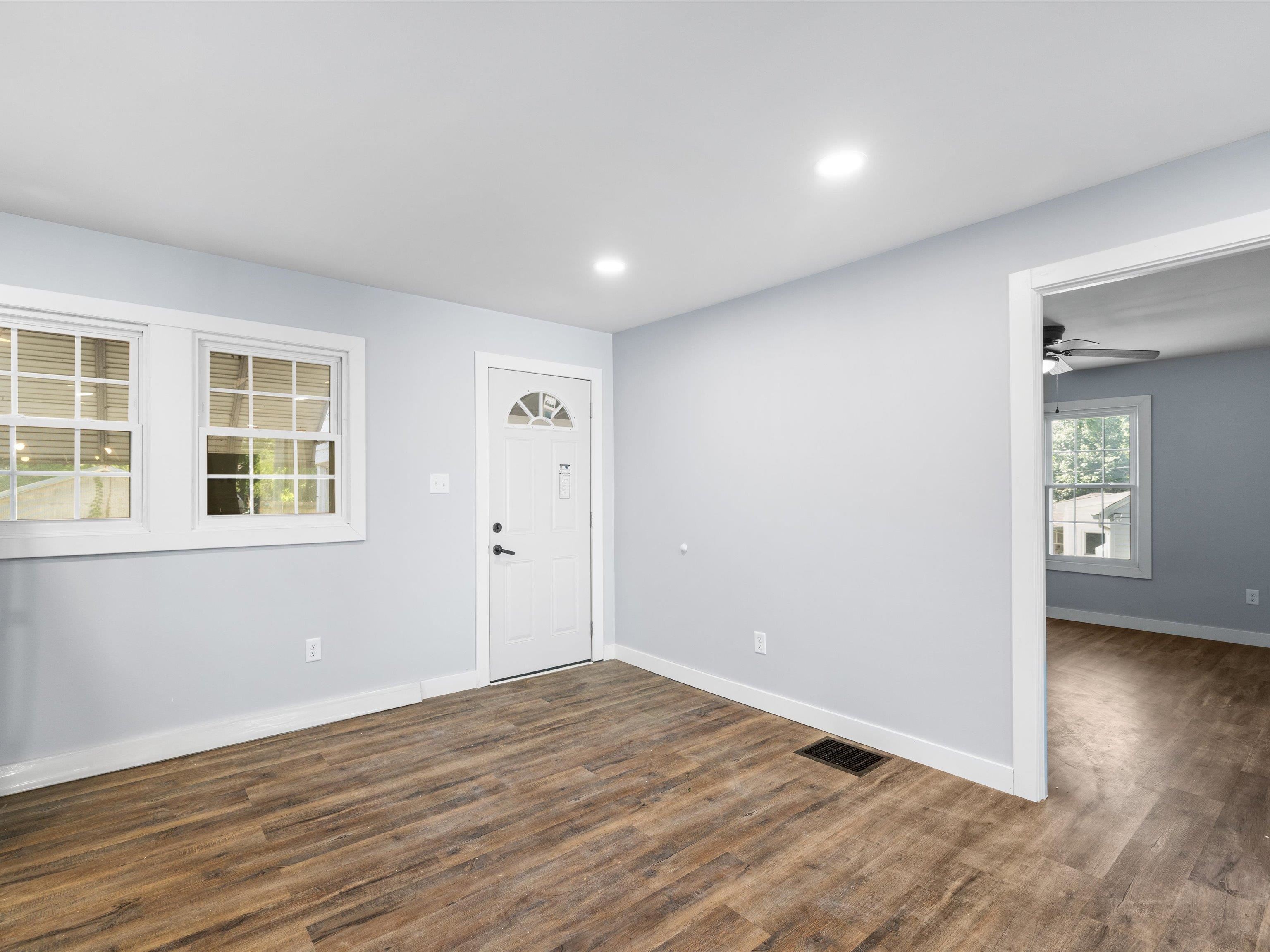 2104 McConnell Ave, Owensboro, Kentucky 42303, 2 Bedrooms Bedrooms, ,1 BathroomBathrooms,Single Family Residence,For Sale,McConnell Ave,89850