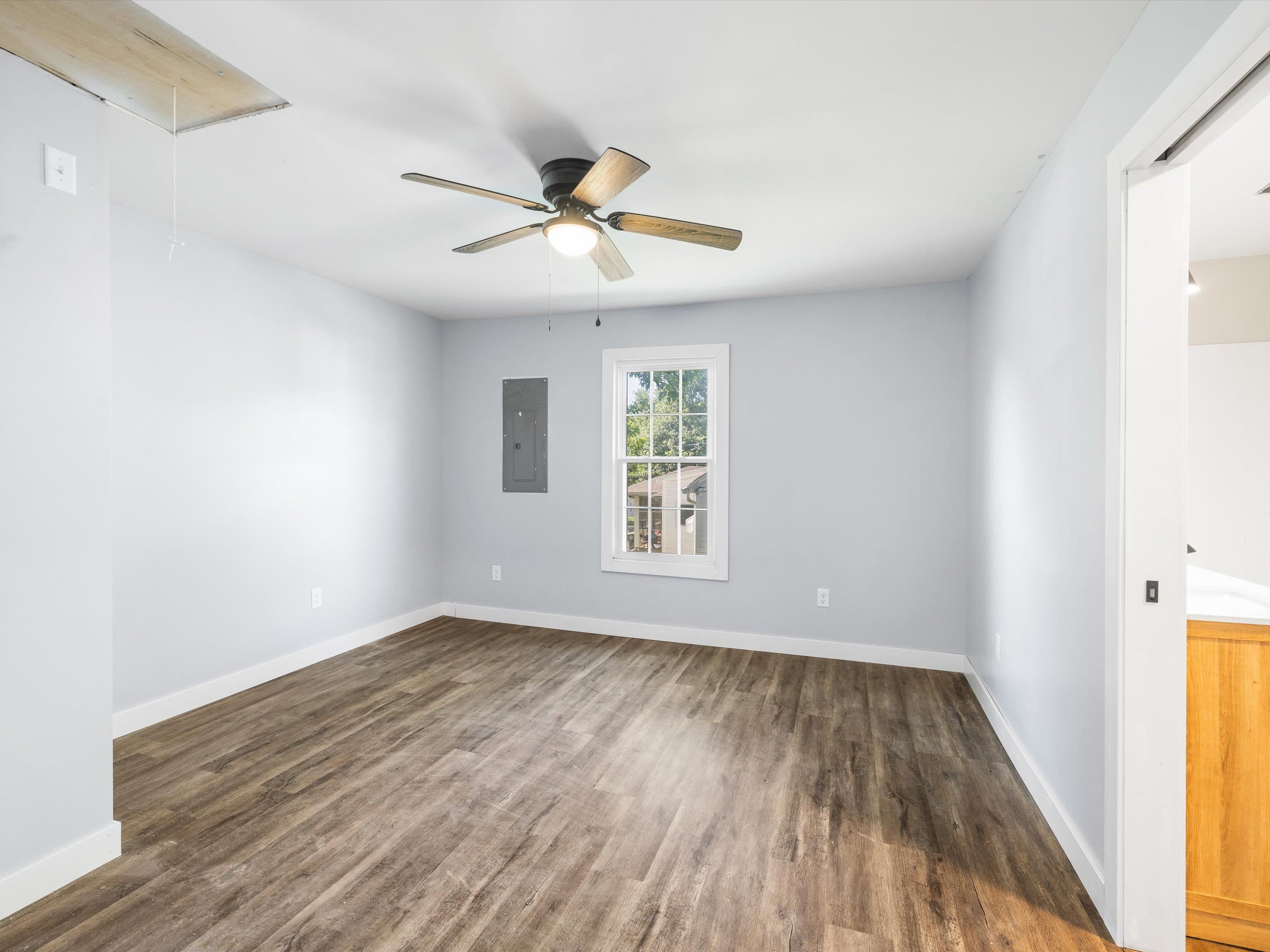 2104 McConnell Ave, Owensboro, Kentucky 42303, 2 Bedrooms Bedrooms, ,1 BathroomBathrooms,Single Family Residence,For Sale,McConnell Ave,89850