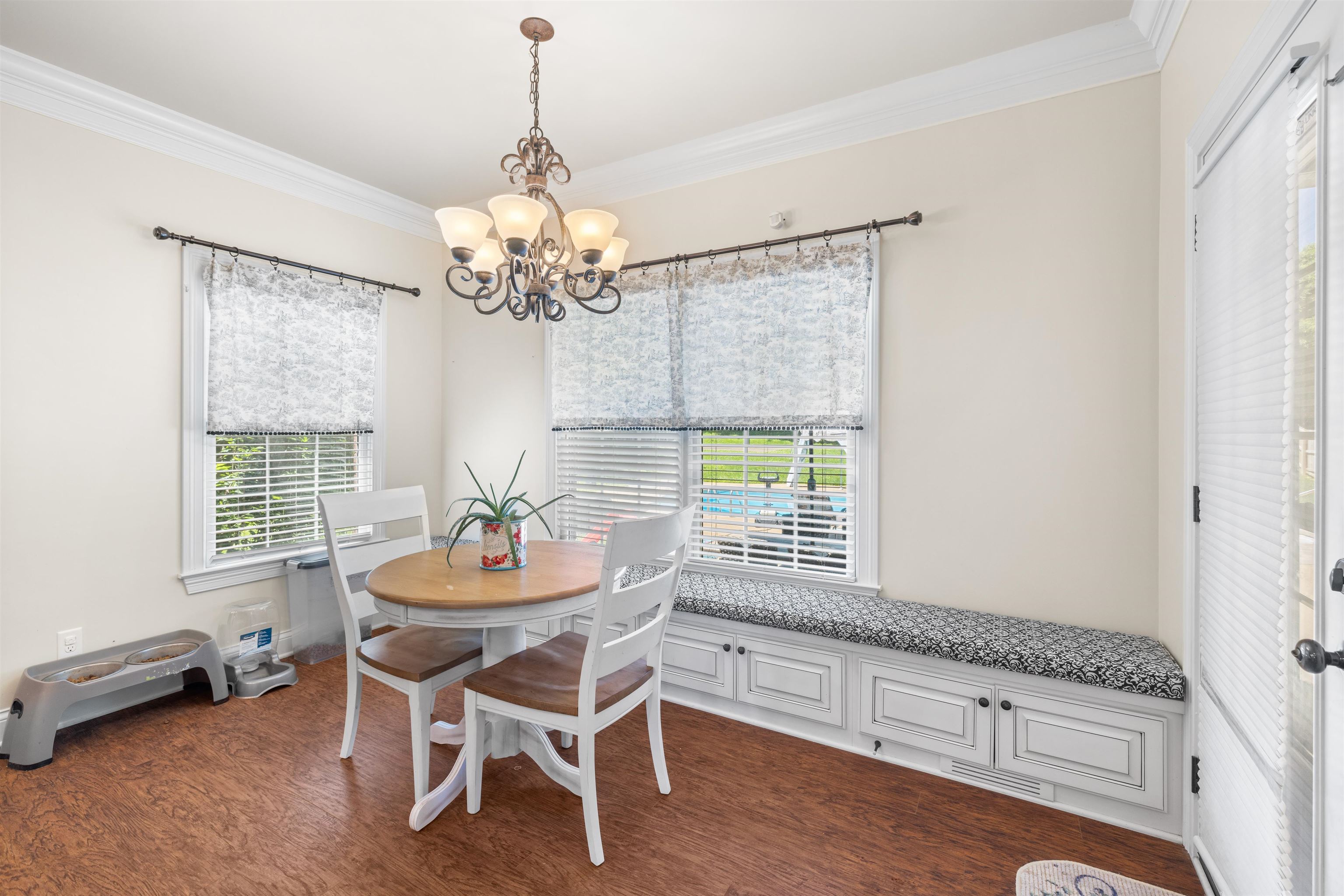 2401 Hillbrooke Parkway, Owensboro, Kentucky 42303-4542, 5 Bedrooms Bedrooms, ,3 BathroomsBathrooms,Single Family Residence,For Sale,Hillbrooke Parkway,89857