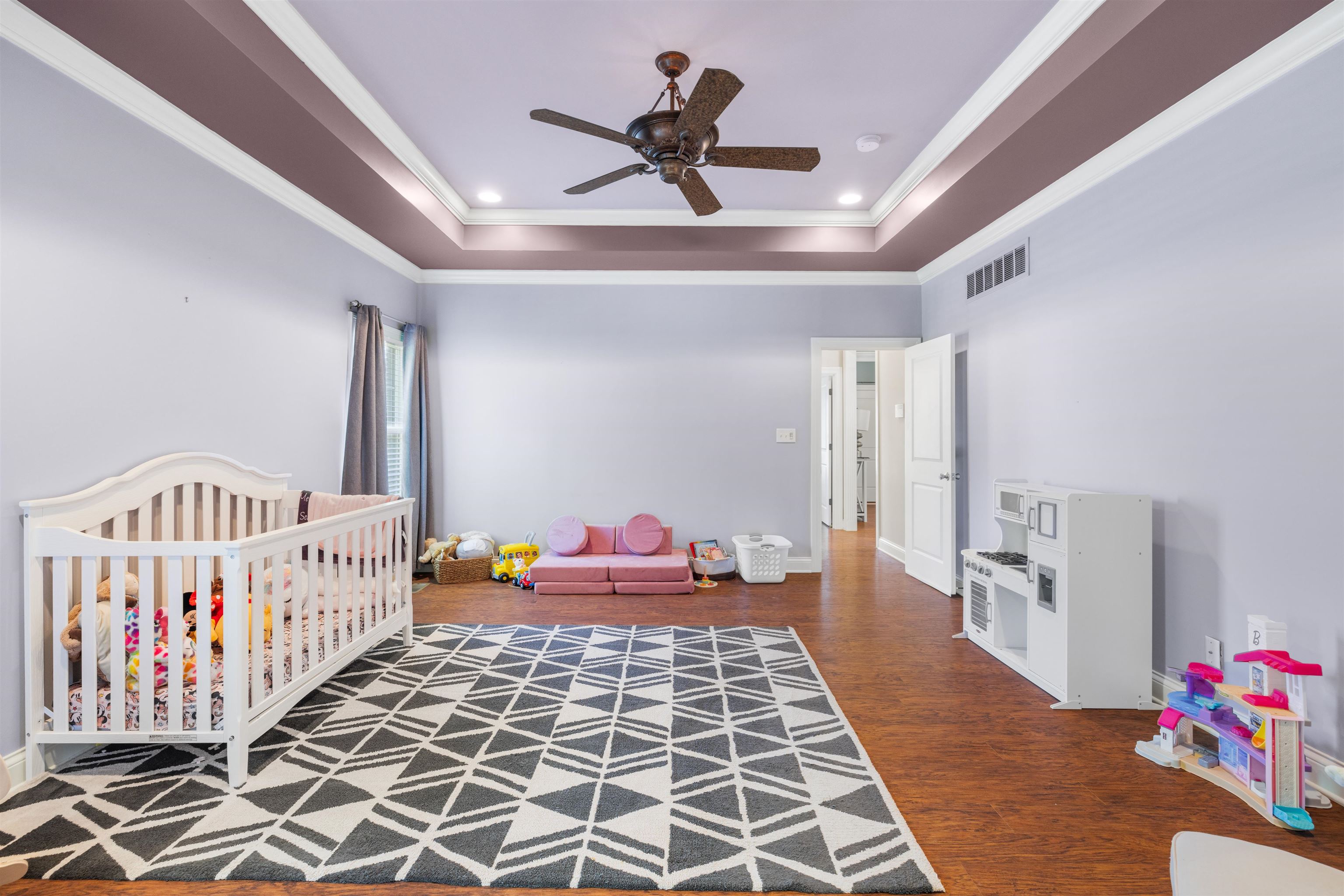 2401 Hillbrooke Parkway, Owensboro, Kentucky 42303-4542, 5 Bedrooms Bedrooms, ,3 BathroomsBathrooms,Single Family Residence,For Sale,Hillbrooke Parkway,89857