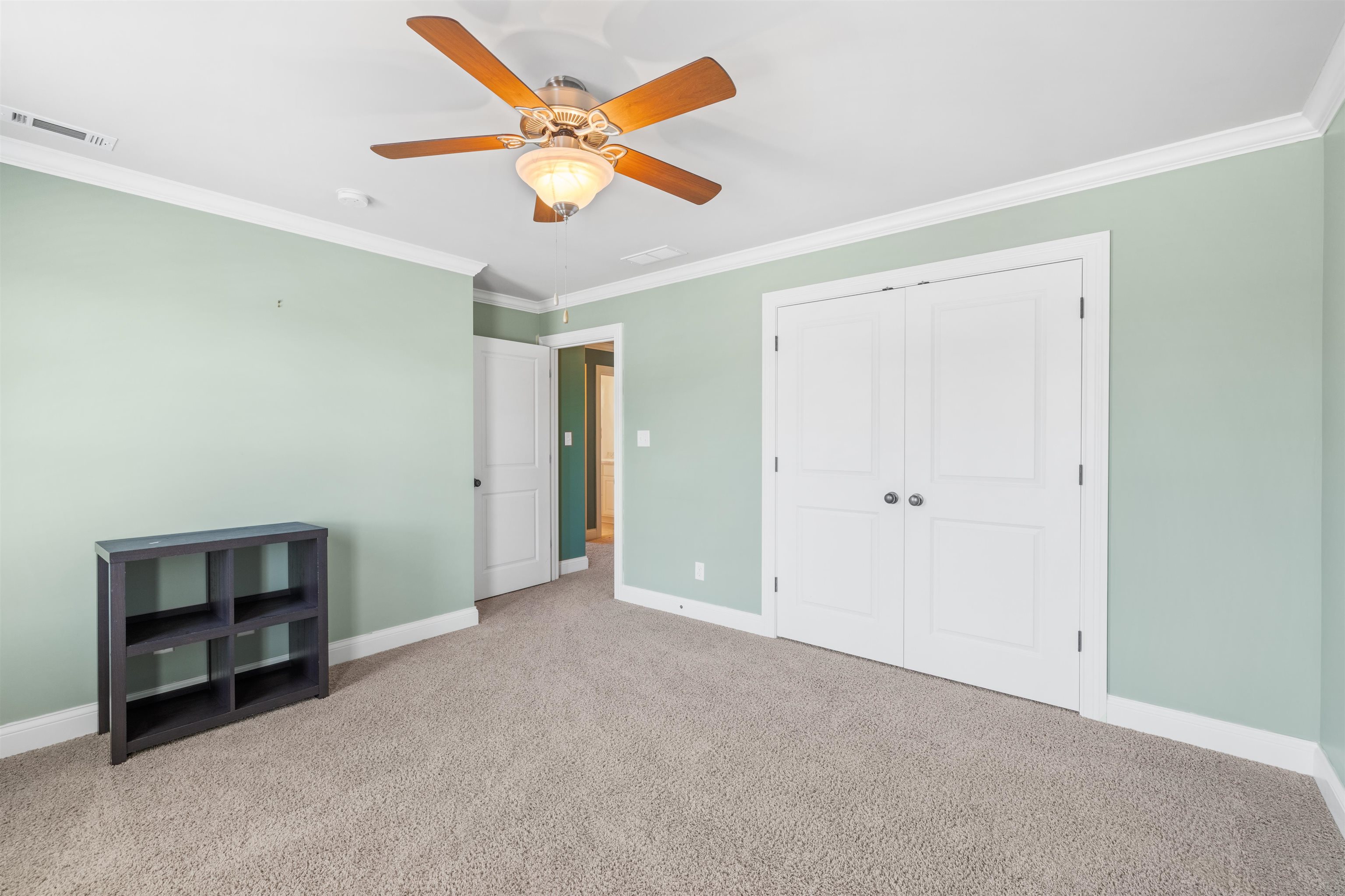 2401 Hillbrooke Parkway, Owensboro, Kentucky 42303-4542, 5 Bedrooms Bedrooms, ,3 BathroomsBathrooms,Single Family Residence,For Sale,Hillbrooke Parkway,89857
