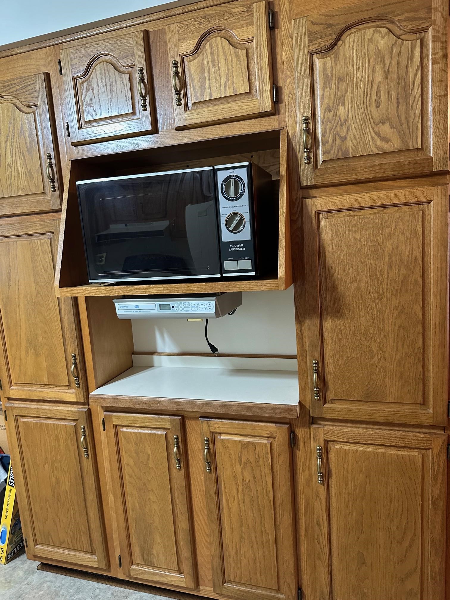 5123 Terry Rd, Louisville, Kentucky 40216, 2 Bedrooms Bedrooms, ,2 BathroomsBathrooms,Single Family Residence,For Sale,Terry Rd,89861