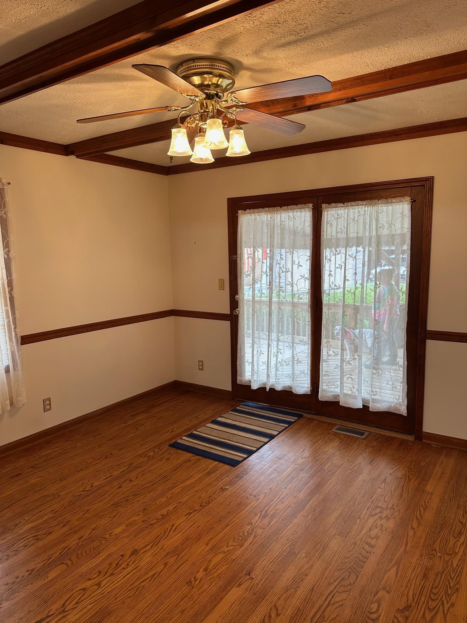 5123 Terry Rd, Louisville, Kentucky 40216, 2 Bedrooms Bedrooms, ,2 BathroomsBathrooms,Single Family Residence,For Sale,Terry Rd,89861