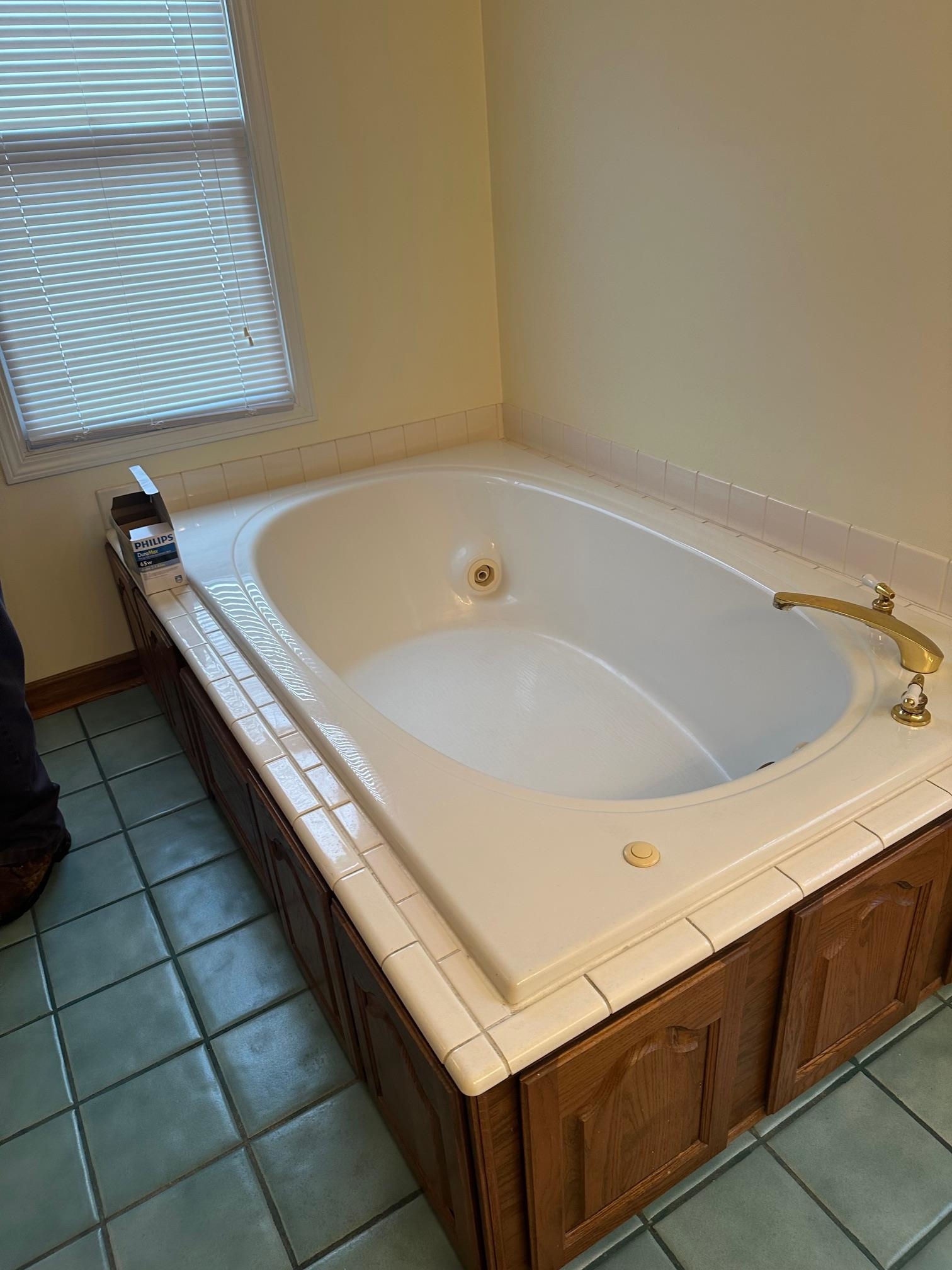 5123 Terry Rd, Louisville, Kentucky 40216, 2 Bedrooms Bedrooms, ,2 BathroomsBathrooms,Single Family Residence,For Sale,Terry Rd,89861