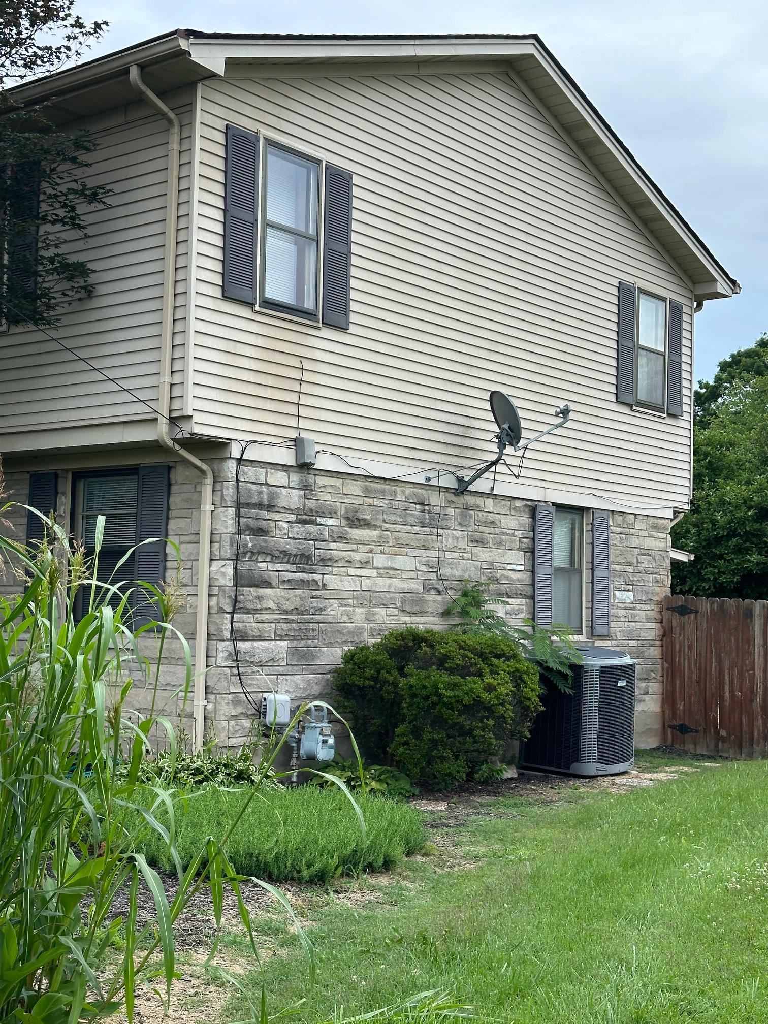 5123 Terry Rd, Louisville, Kentucky 40216, 2 Bedrooms Bedrooms, ,2 BathroomsBathrooms,Single Family Residence,For Sale,Terry Rd,89861