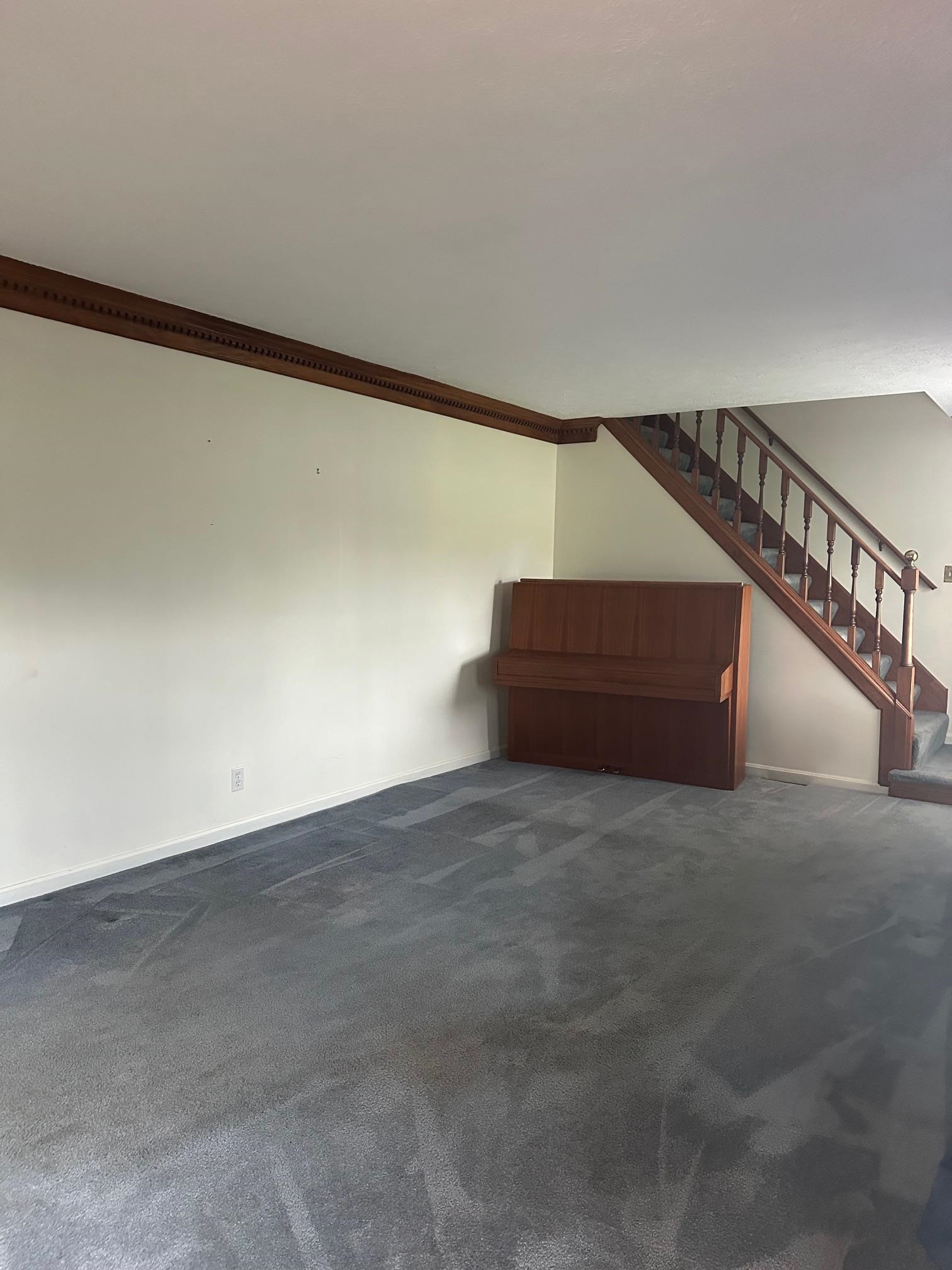 5123 Terry Rd, Louisville, Kentucky 40216, 2 Bedrooms Bedrooms, ,2 BathroomsBathrooms,Single Family Residence,For Sale,Terry Rd,89861