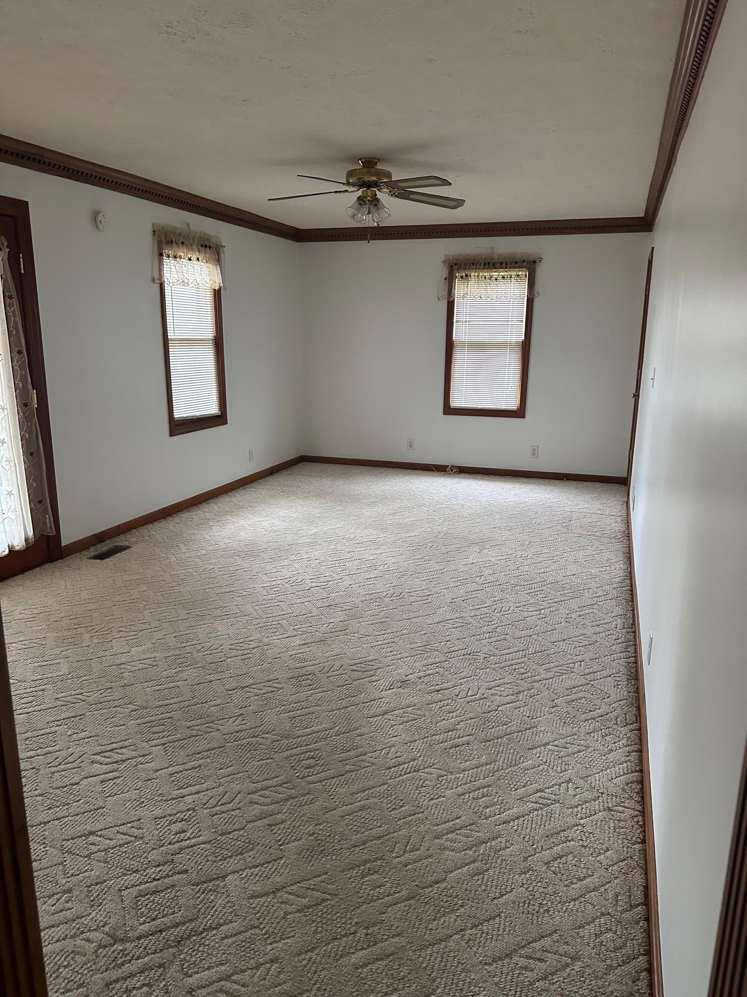 5123 Terry Rd, Louisville, Kentucky 40216, 2 Bedrooms Bedrooms, ,2 BathroomsBathrooms,Single Family Residence,For Sale,Terry Rd,89861