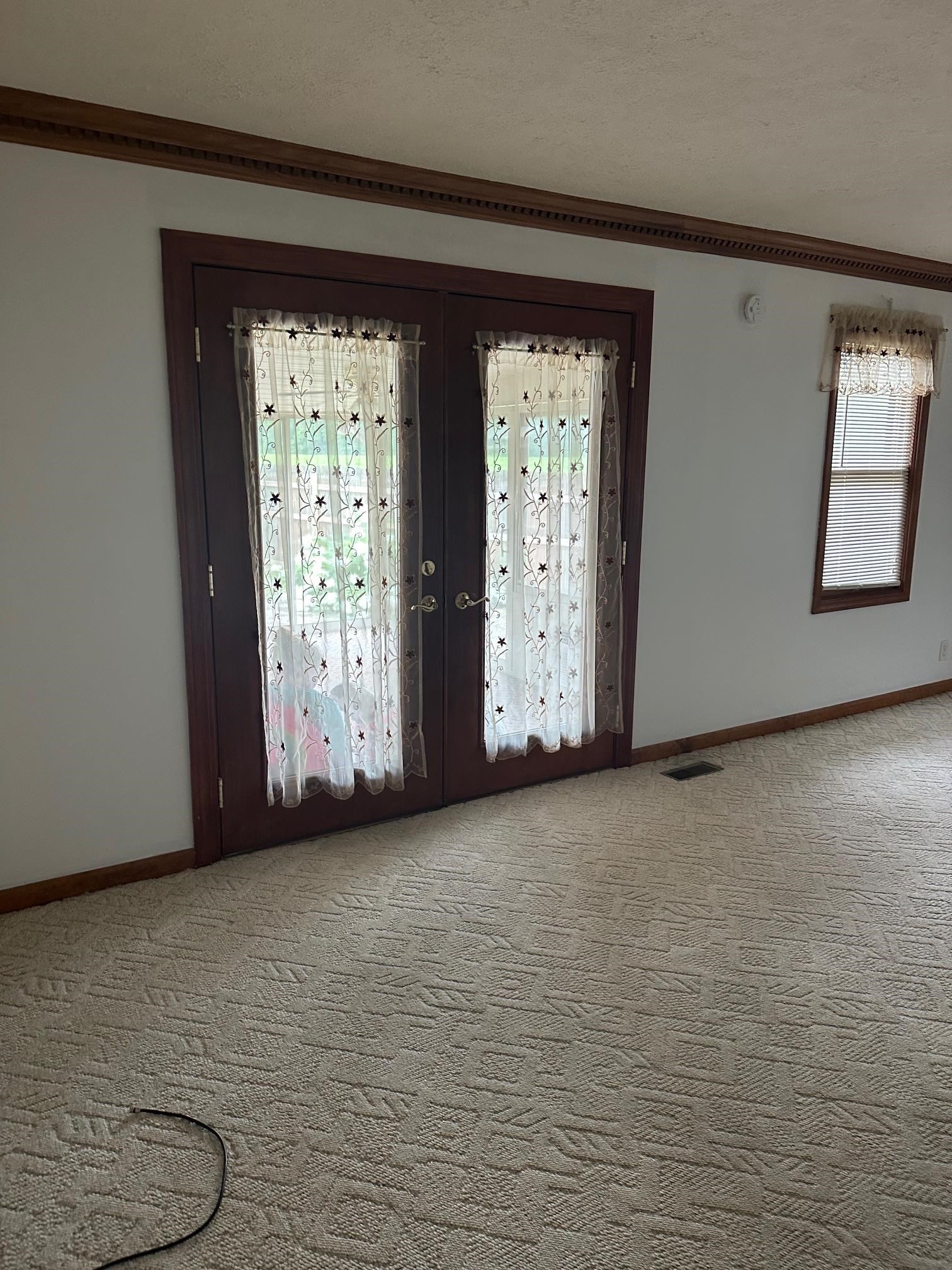 5123 Terry Rd, Louisville, Kentucky 40216, 2 Bedrooms Bedrooms, ,2 BathroomsBathrooms,Single Family Residence,For Sale,Terry Rd,89861