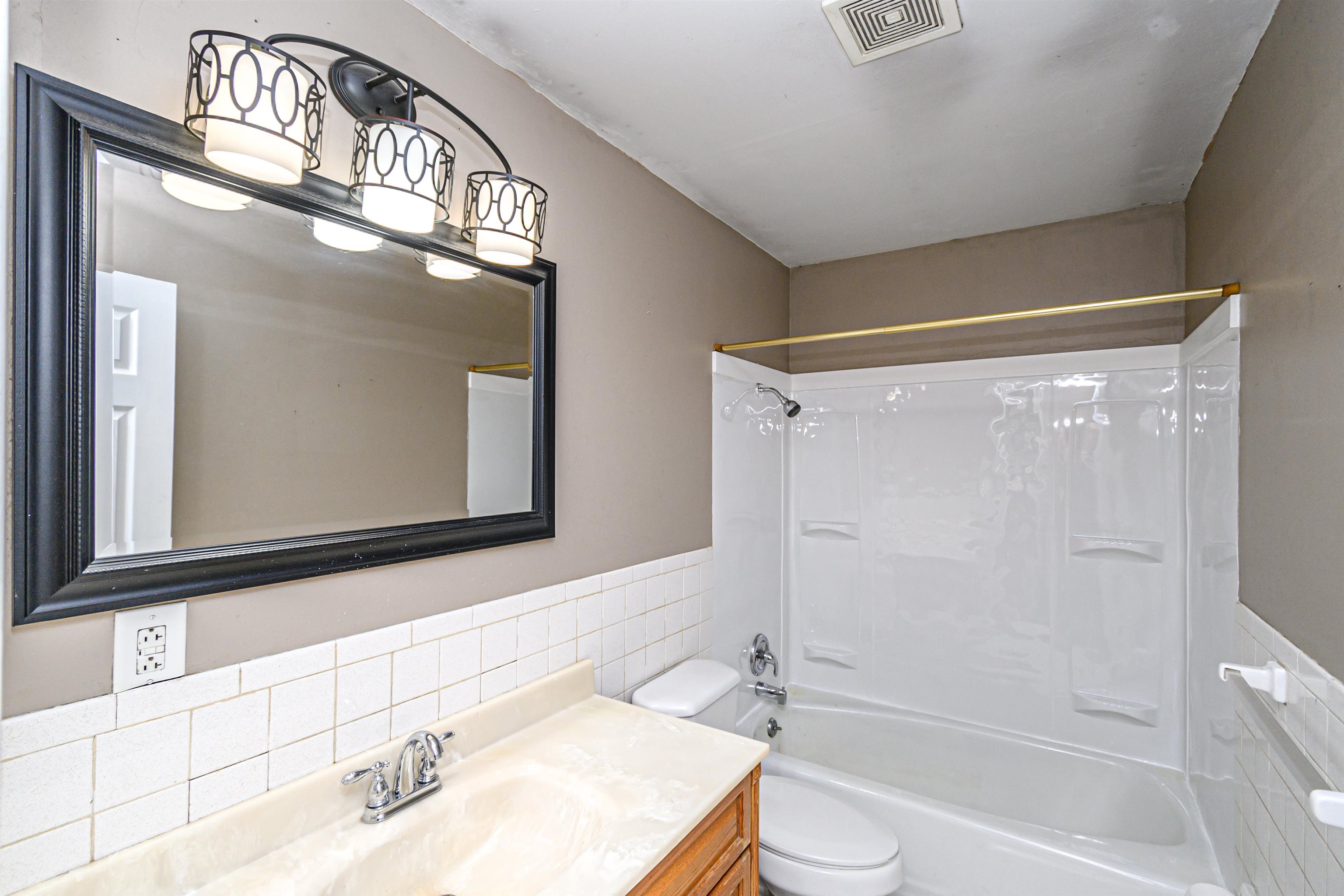 4759 Thruston Dermont Rd, Owensboro, Kentucky 42303, 3 Bedrooms Bedrooms, ,1 BathroomBathrooms,Single Family Residence,For Sale,Thruston Dermont Rd,89862