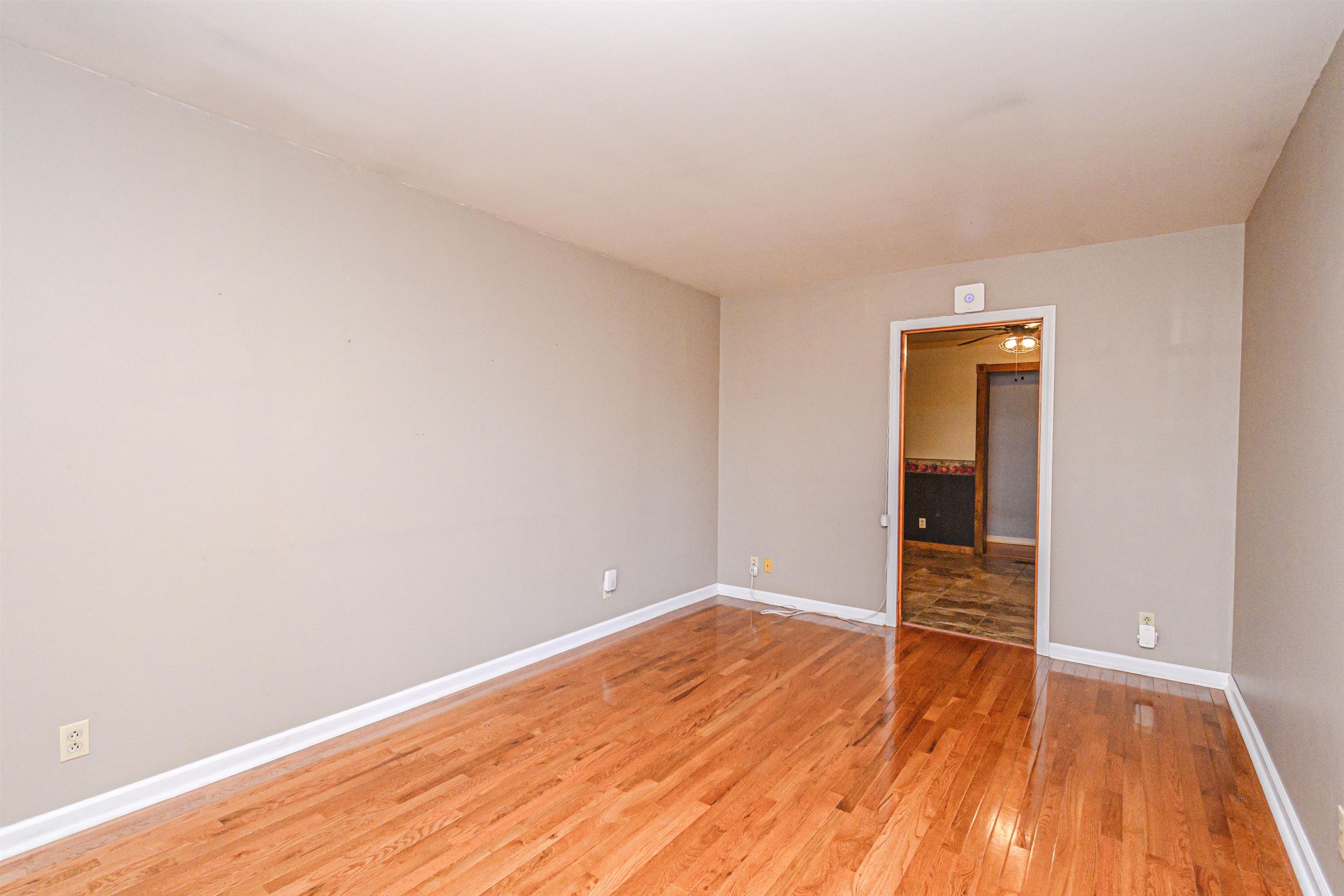 4759 Thruston Dermont Rd, Owensboro, Kentucky 42303, 3 Bedrooms Bedrooms, ,1 BathroomBathrooms,Single Family Residence,For Sale,Thruston Dermont Rd,89862