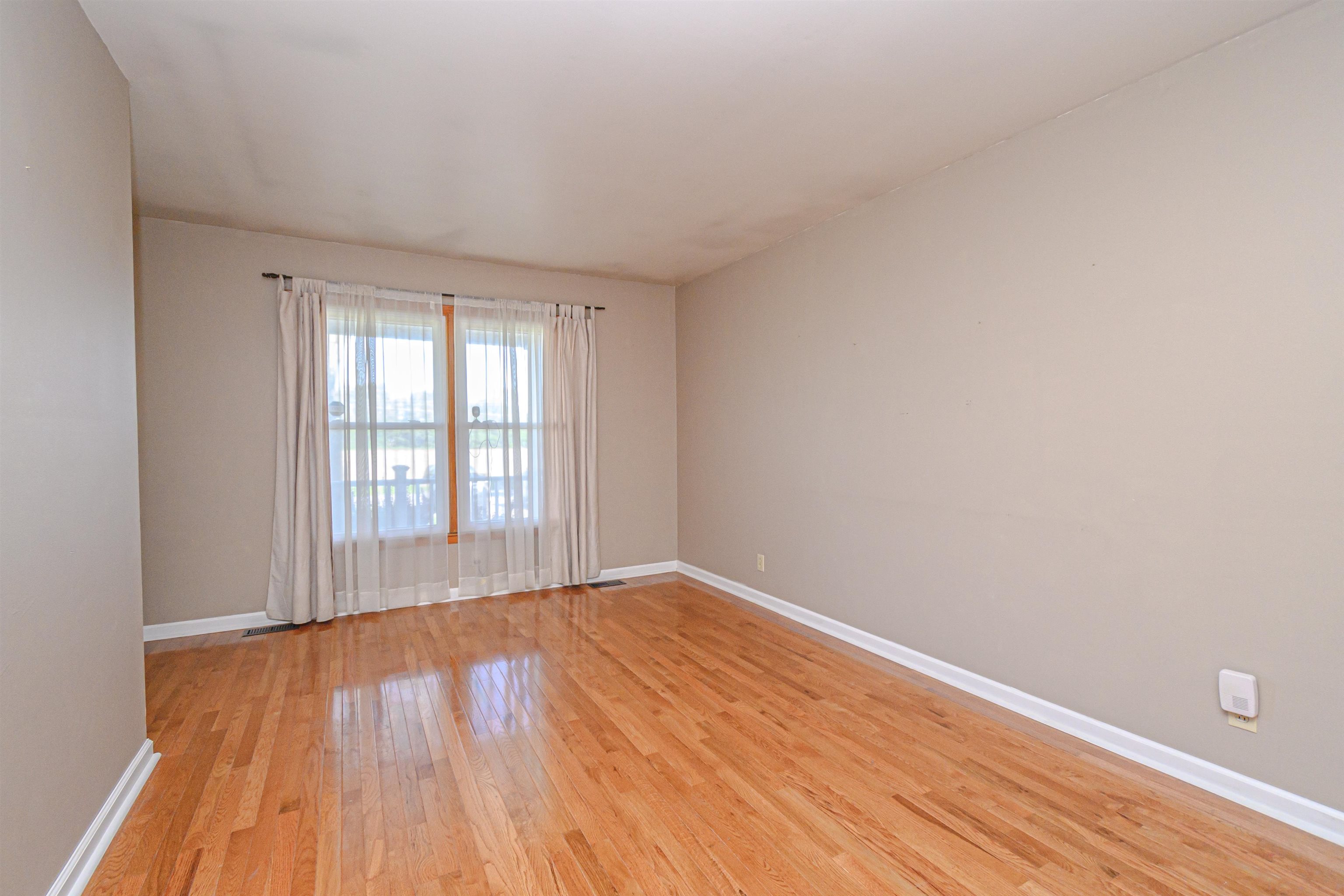 4759 Thruston Dermont Rd, Owensboro, Kentucky 42303, 3 Bedrooms Bedrooms, ,1 BathroomBathrooms,Single Family Residence,For Sale,Thruston Dermont Rd,89862