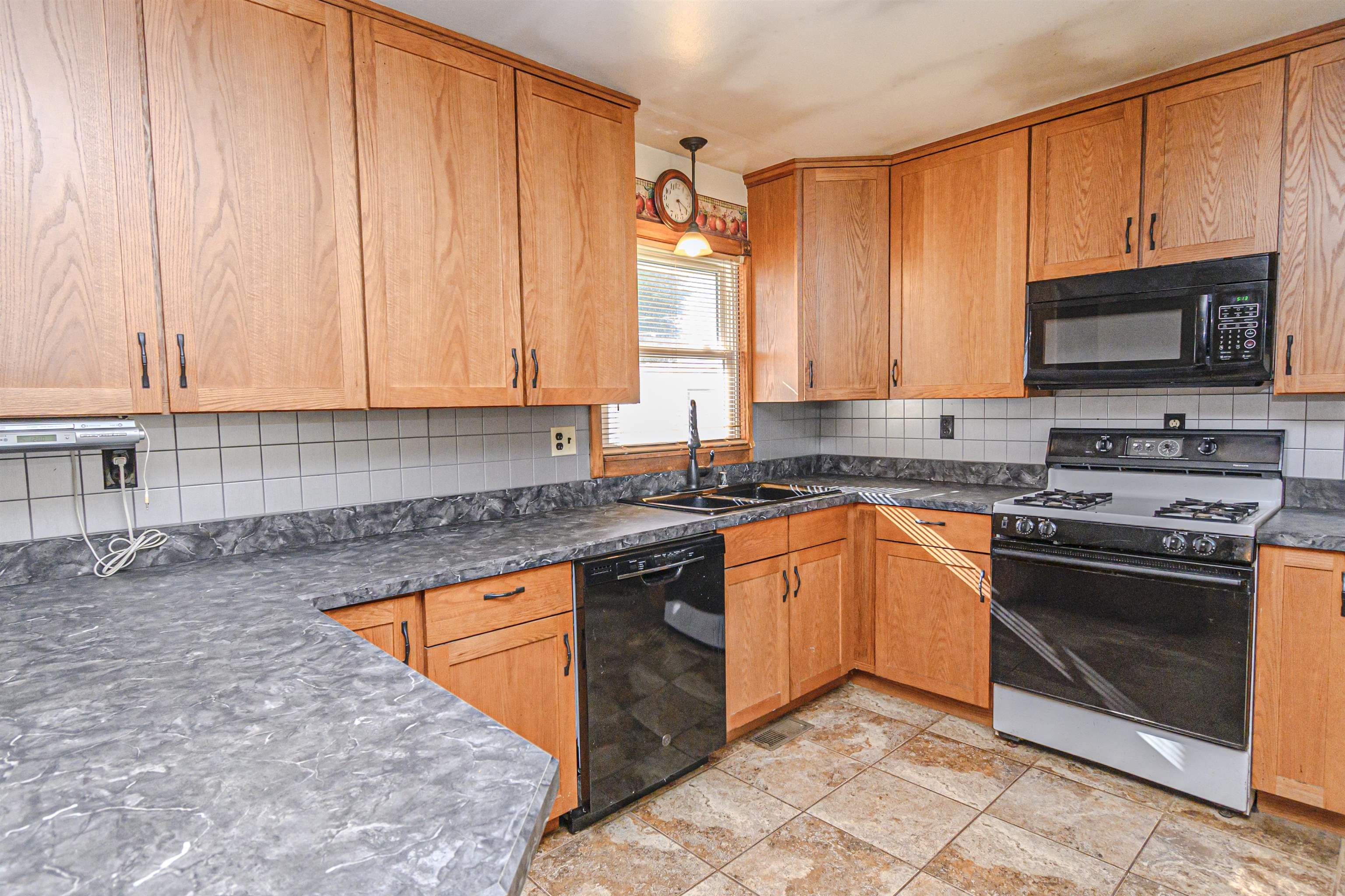 4759 Thruston Dermont Rd, Owensboro, Kentucky 42303, 3 Bedrooms Bedrooms, ,1 BathroomBathrooms,Single Family Residence,For Sale,Thruston Dermont Rd,89862
