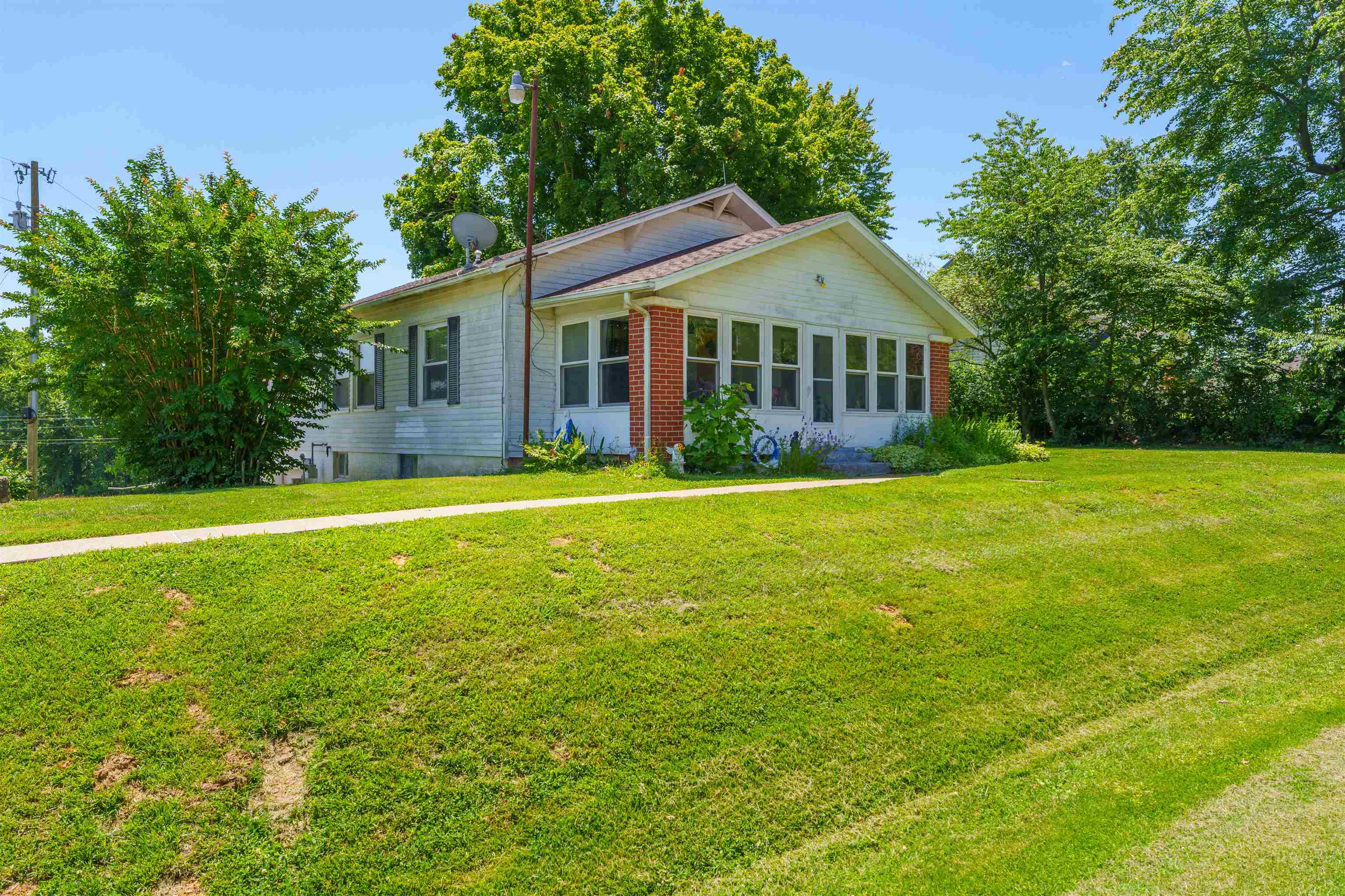 11164 St. Rt. 56, Owensboro, Kentucky 42301, 4 Bedrooms Bedrooms, ,2 BathroomsBathrooms,Single Family Residence,For Sale,St. Rt. 56,89863