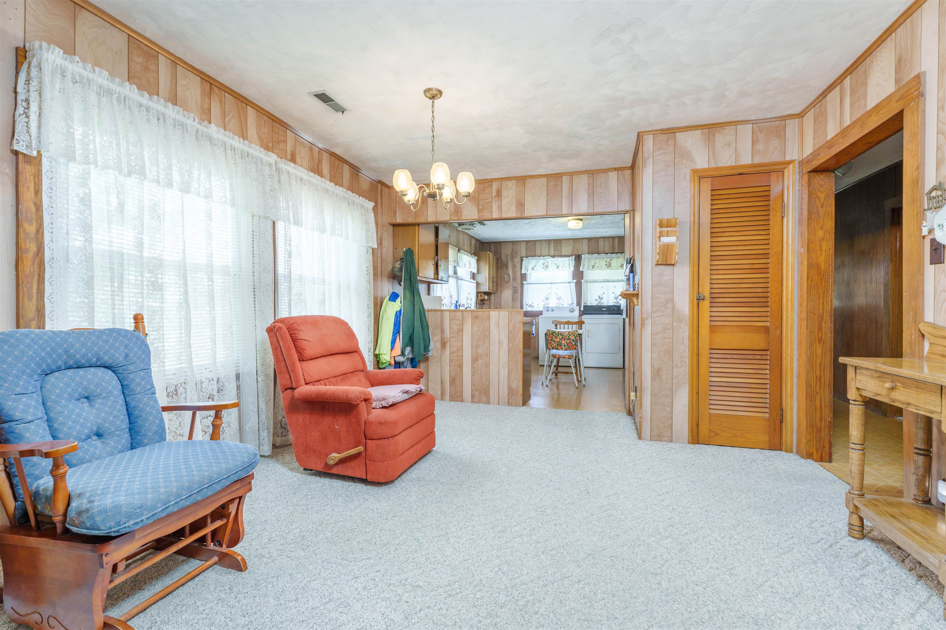 11164 St. Rt. 56, Owensboro, Kentucky 42301, 4 Bedrooms Bedrooms, ,2 BathroomsBathrooms,Single Family Residence,For Sale,St. Rt. 56,89863