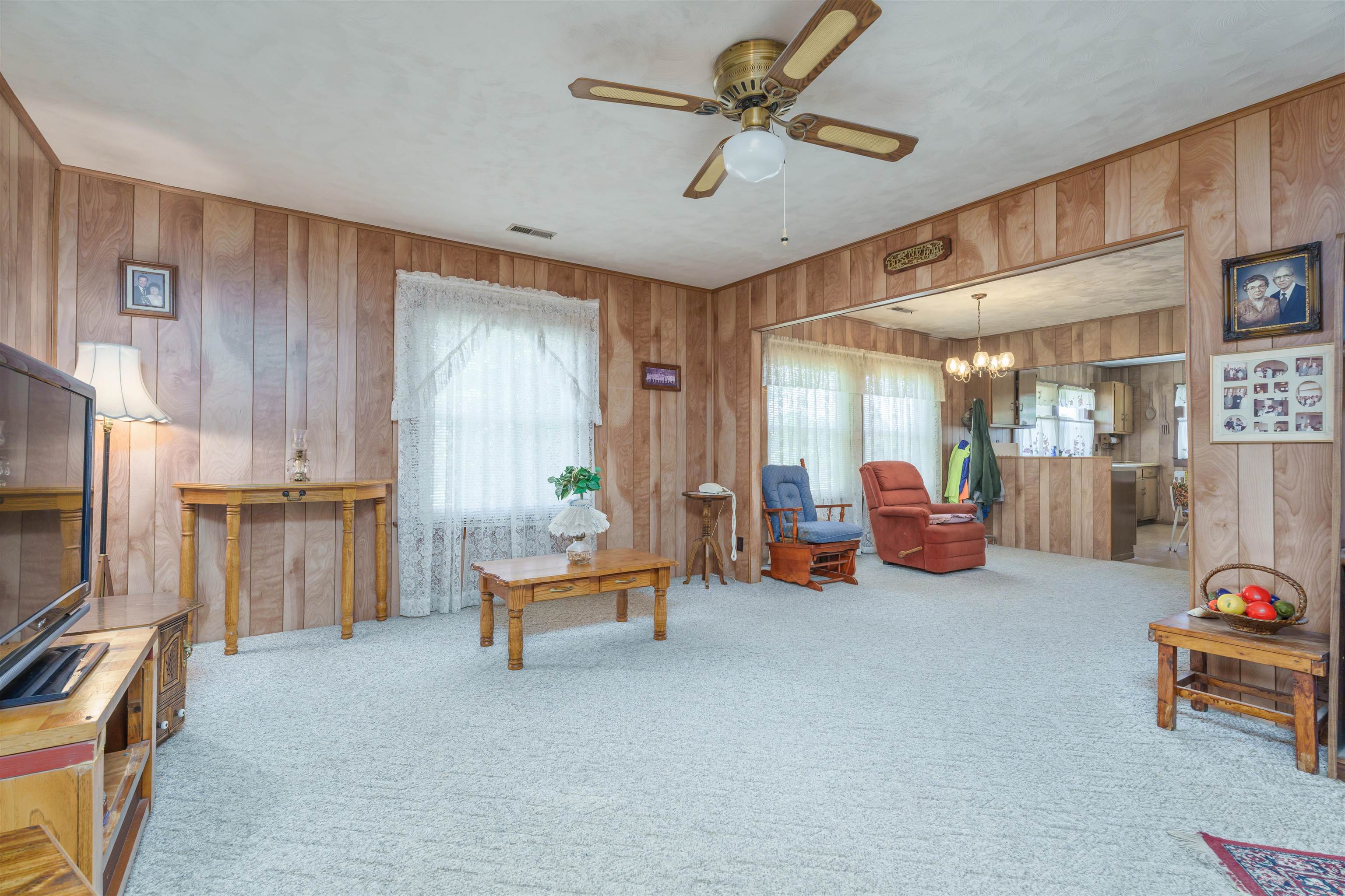 11164 St. Rt. 56, Owensboro, Kentucky 42301, 4 Bedrooms Bedrooms, ,2 BathroomsBathrooms,Single Family Residence,For Sale,St. Rt. 56,89863