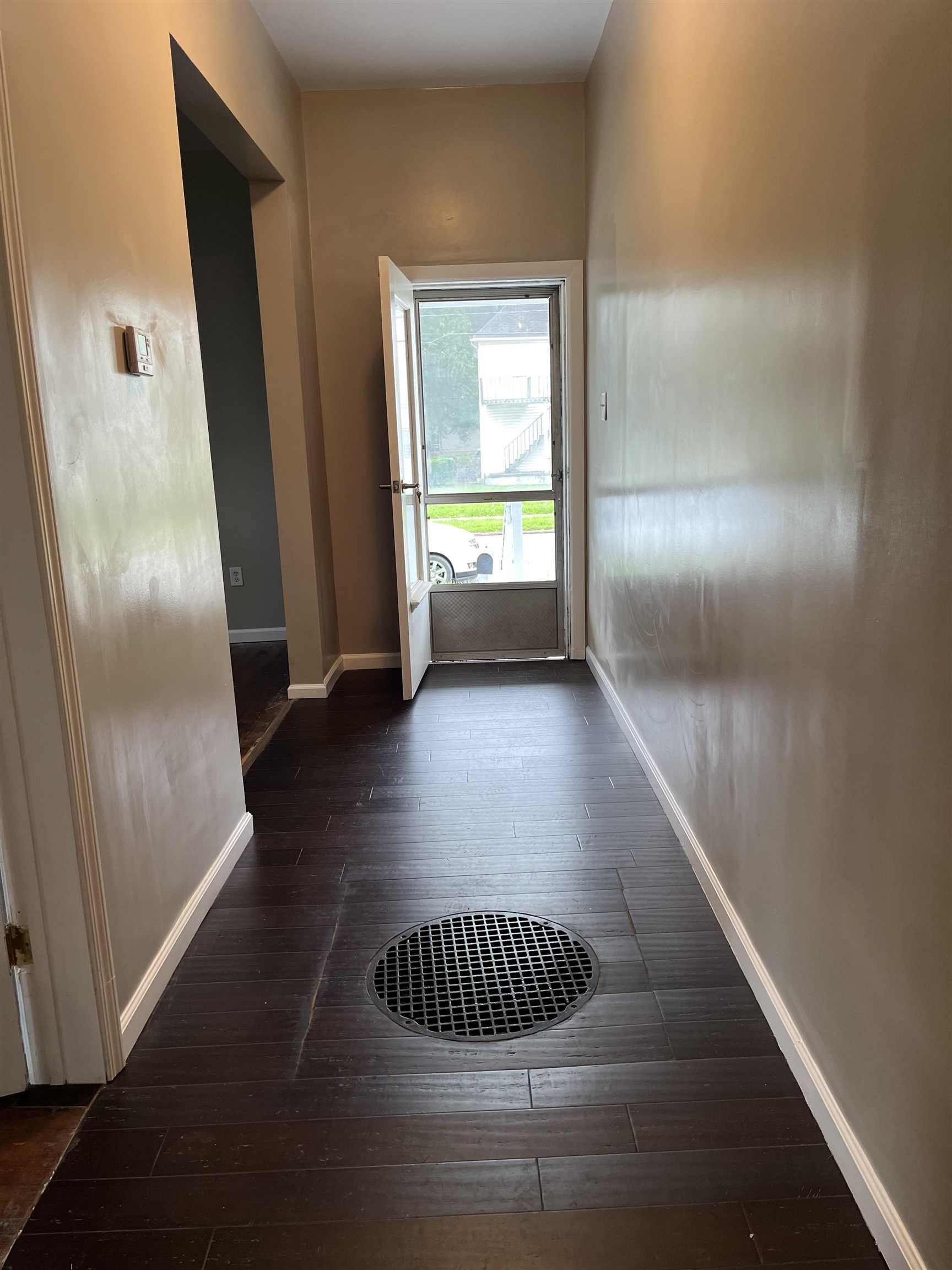 1101 2nd Street, Owensboro, Kentucky 42301, 4 Bedrooms Bedrooms, ,1 BathroomBathrooms,Single Family Residence,For Sale,2nd Street,89866