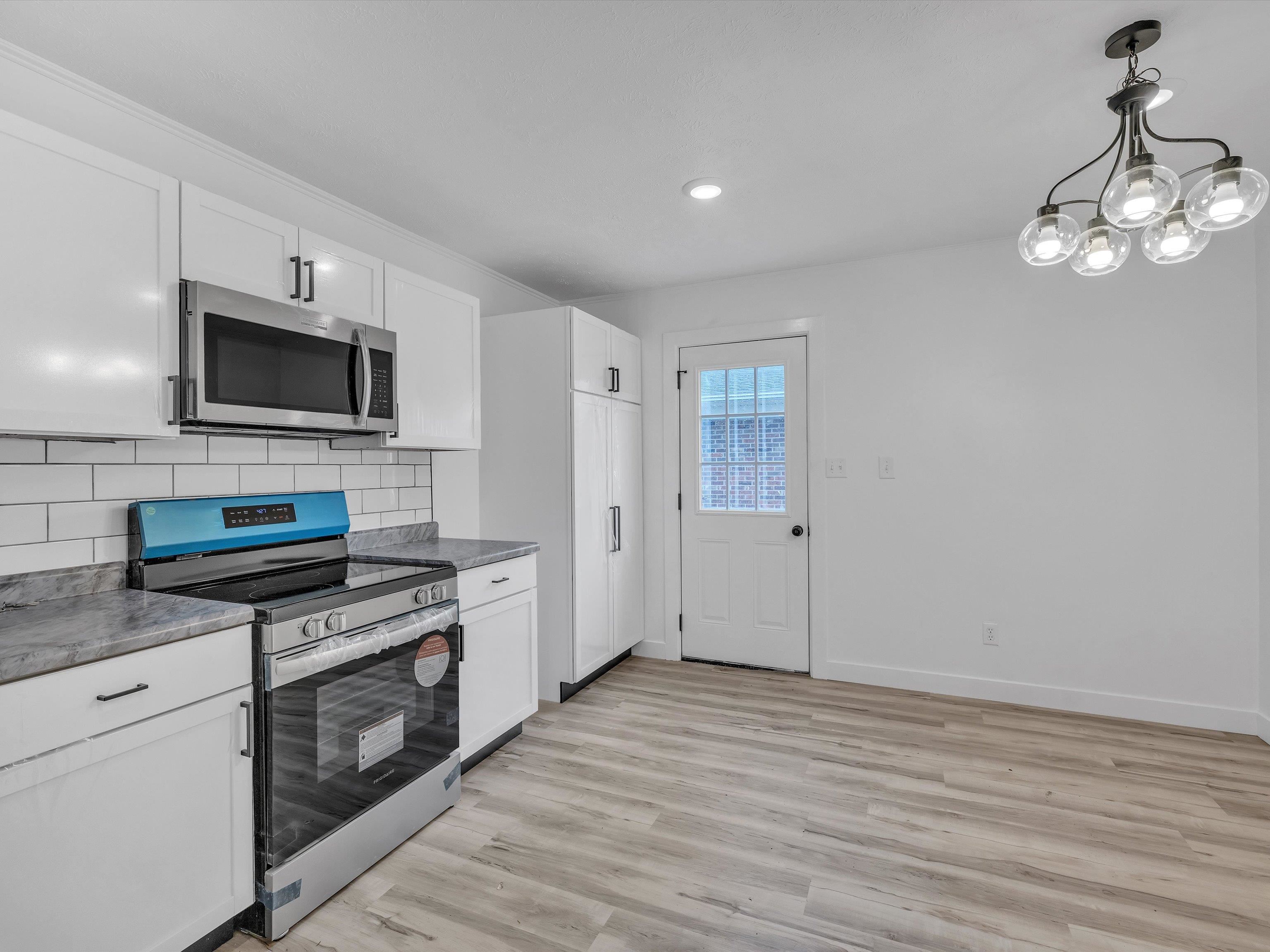 3013 Yosemite Drive, Owensboro, Kentucky 42301, 3 Bedrooms Bedrooms, ,1 BathroomBathrooms,Single Family Residence,For Sale,Yosemite Drive,89869
