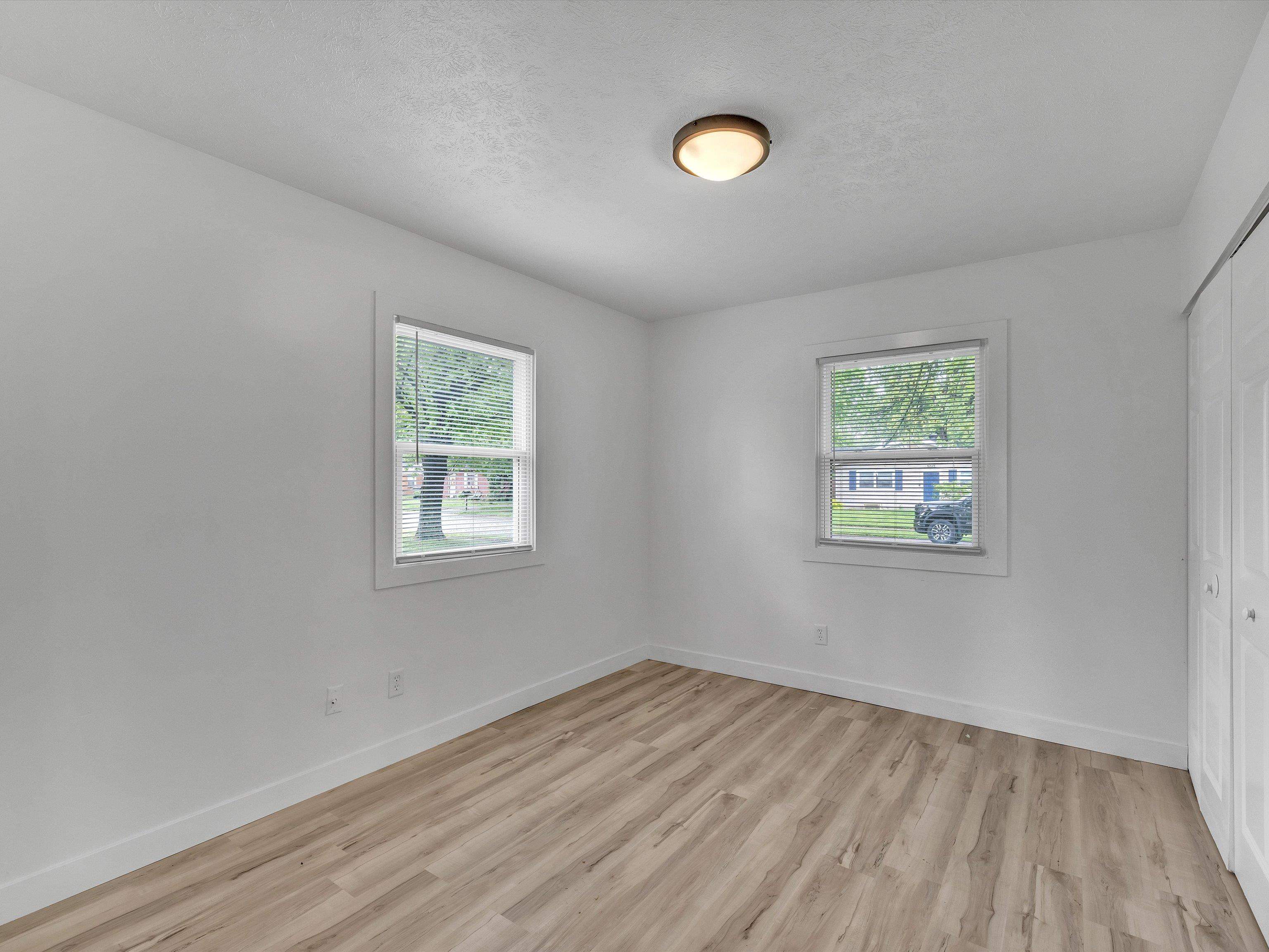 3013 Yosemite Drive, Owensboro, Kentucky 42301, 3 Bedrooms Bedrooms, ,1 BathroomBathrooms,Single Family Residence,For Sale,Yosemite Drive,89869