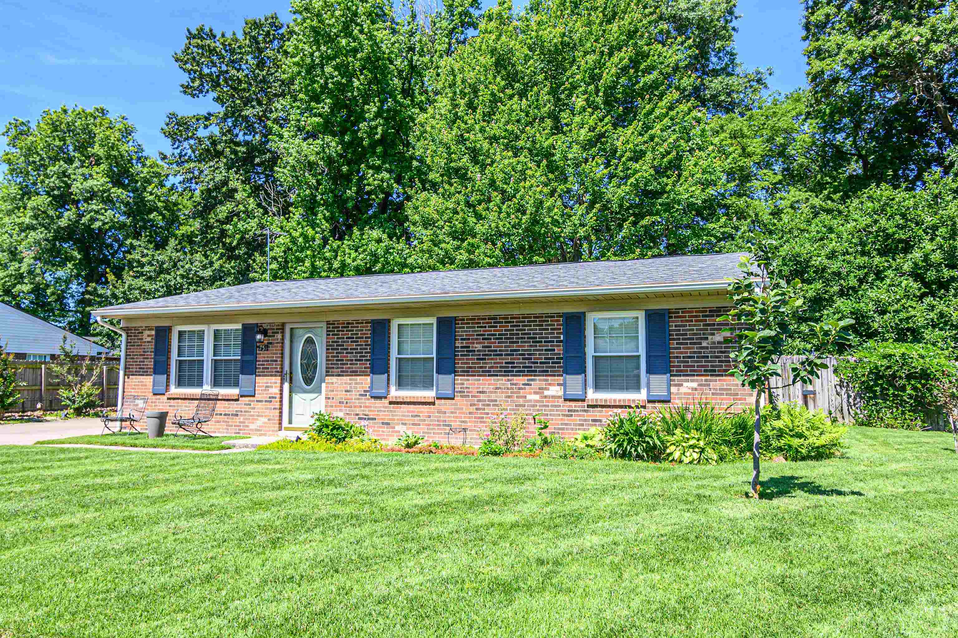 751 Berwyn Avenue, Owensboro, Kentucky 42301, 3 Bedrooms Bedrooms, ,1 BathroomBathrooms,Single Family Residence,For Sale,Berwyn Avenue,89870
