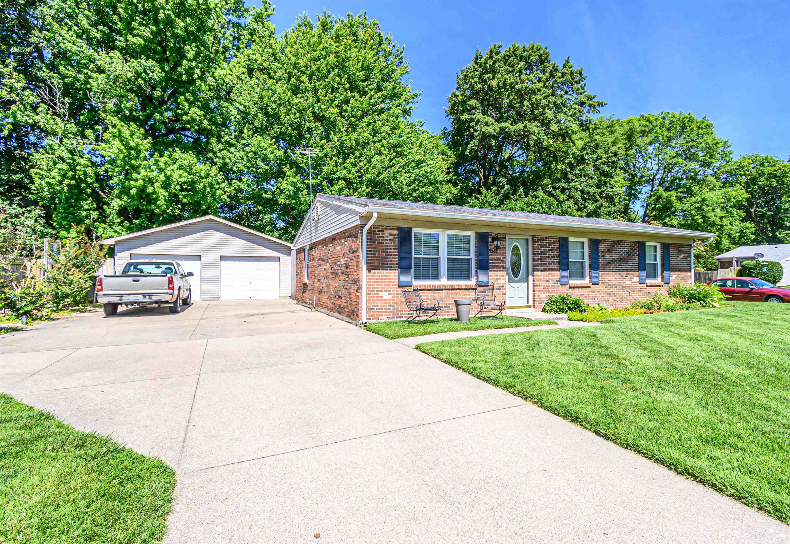 751 Berwyn Avenue, Owensboro, Kentucky 42301, 3 Bedrooms Bedrooms, ,1 BathroomBathrooms,Single Family Residence,For Sale,Berwyn Avenue,89870