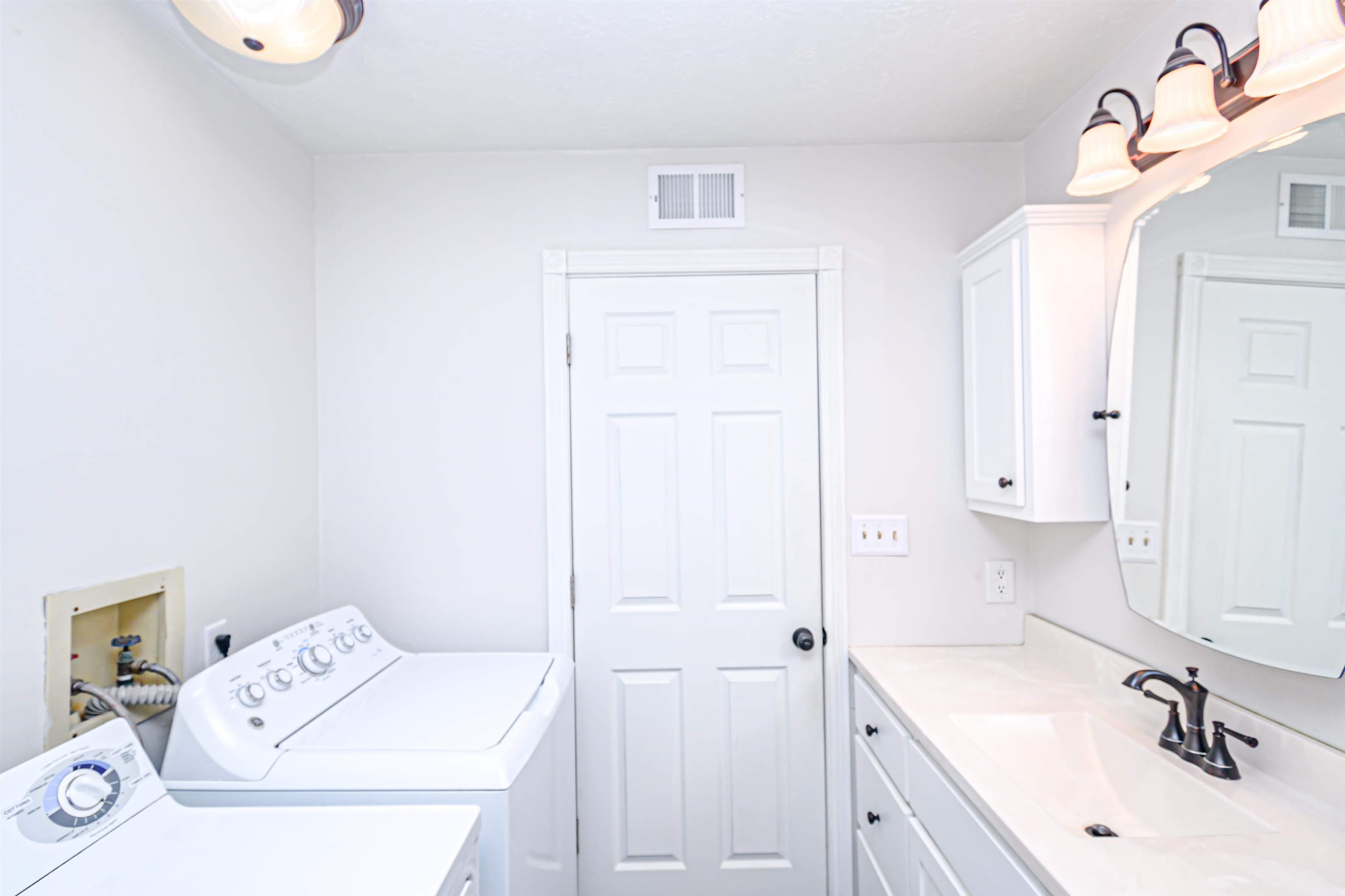 751 Berwyn Avenue, Owensboro, Kentucky 42301, 3 Bedrooms Bedrooms, ,1 BathroomBathrooms,Single Family Residence,For Sale,Berwyn Avenue,89870