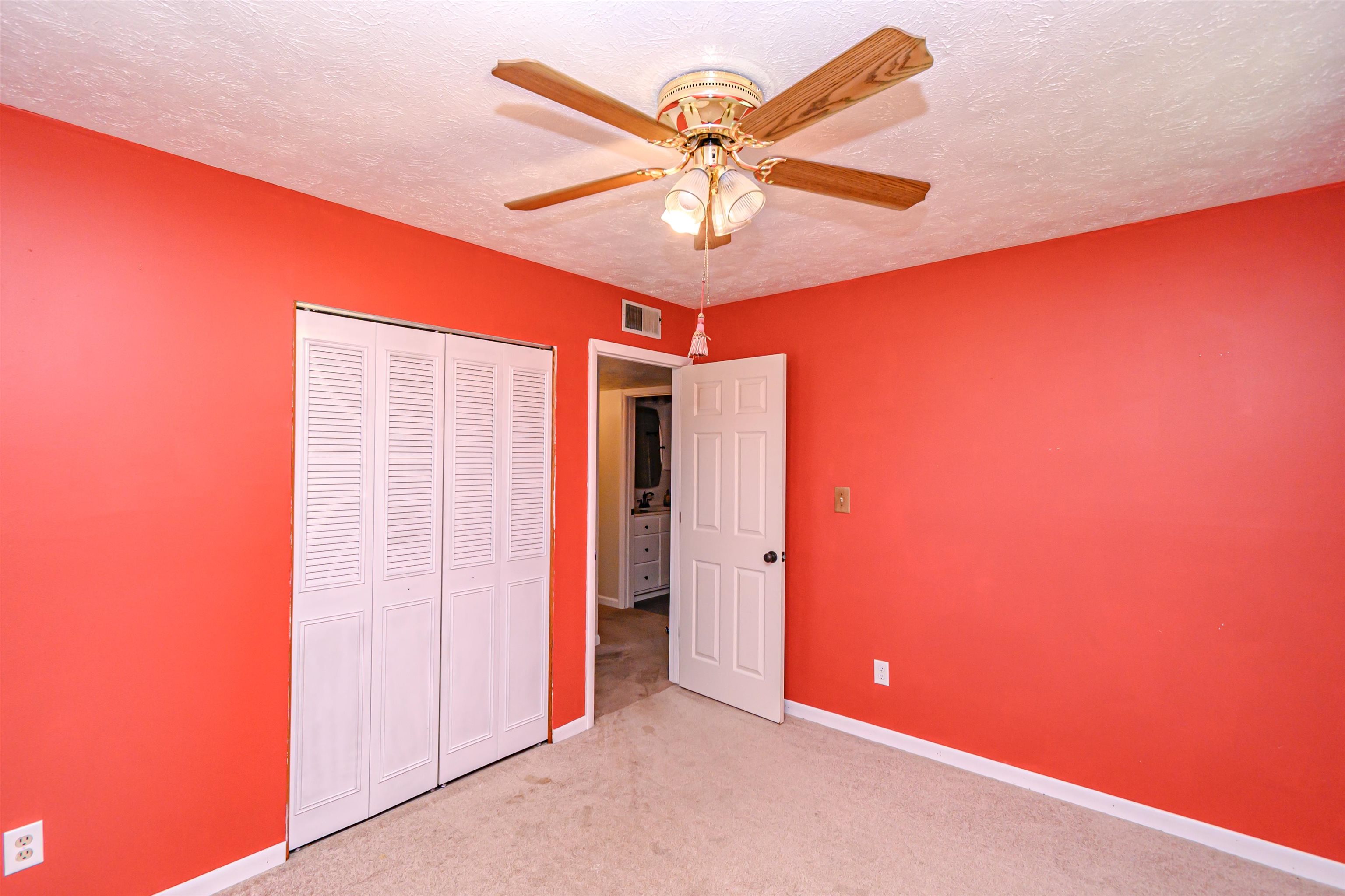 751 Berwyn Avenue, Owensboro, Kentucky 42301, 3 Bedrooms Bedrooms, ,1 BathroomBathrooms,Single Family Residence,For Sale,Berwyn Avenue,89870