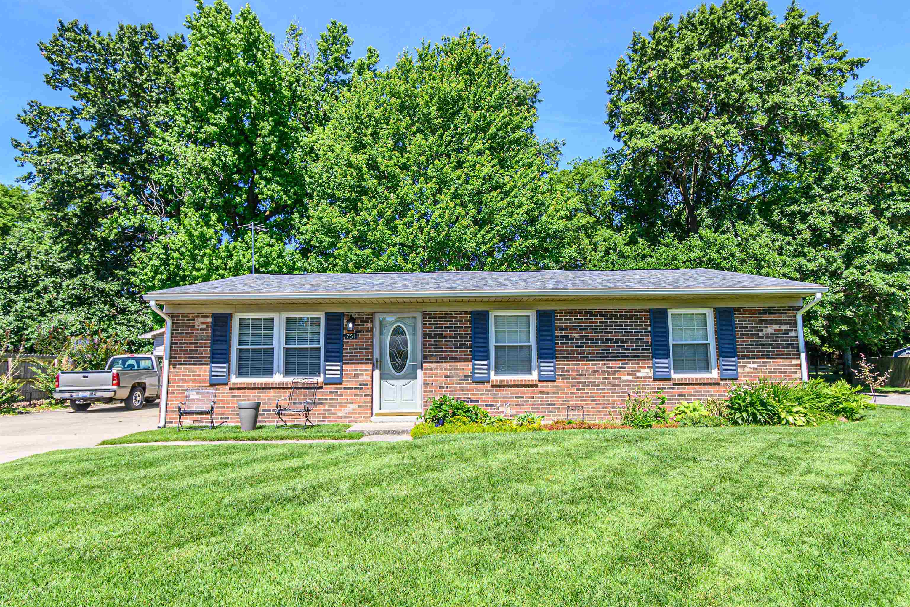 751 Berwyn Avenue, Owensboro, Kentucky 42301, 3 Bedrooms Bedrooms, ,1 BathroomBathrooms,Single Family Residence,For Sale,Berwyn Avenue,89870