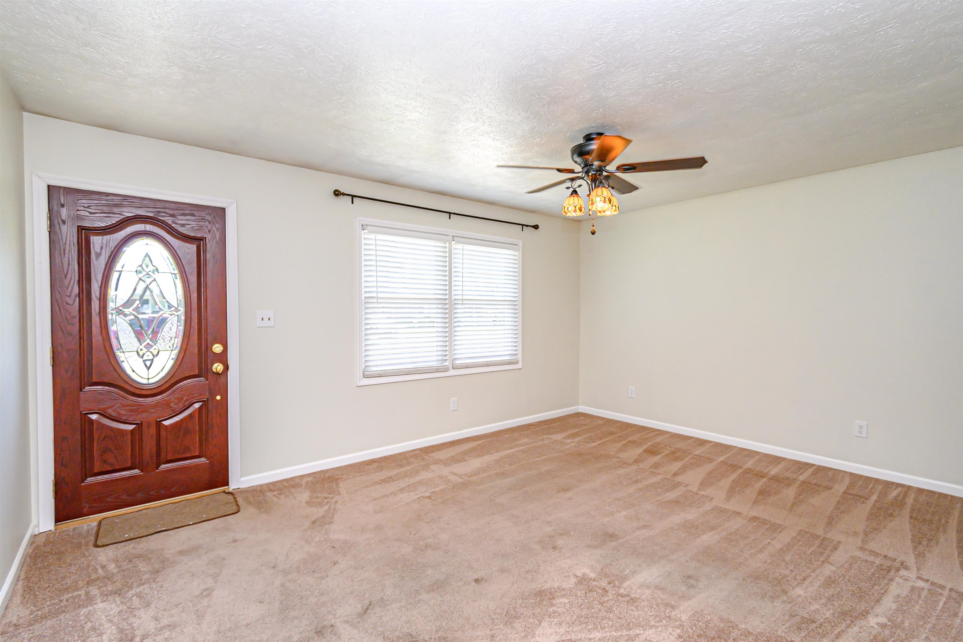 751 Berwyn Avenue, Owensboro, Kentucky 42301, 3 Bedrooms Bedrooms, ,1 BathroomBathrooms,Single Family Residence,For Sale,Berwyn Avenue,89870