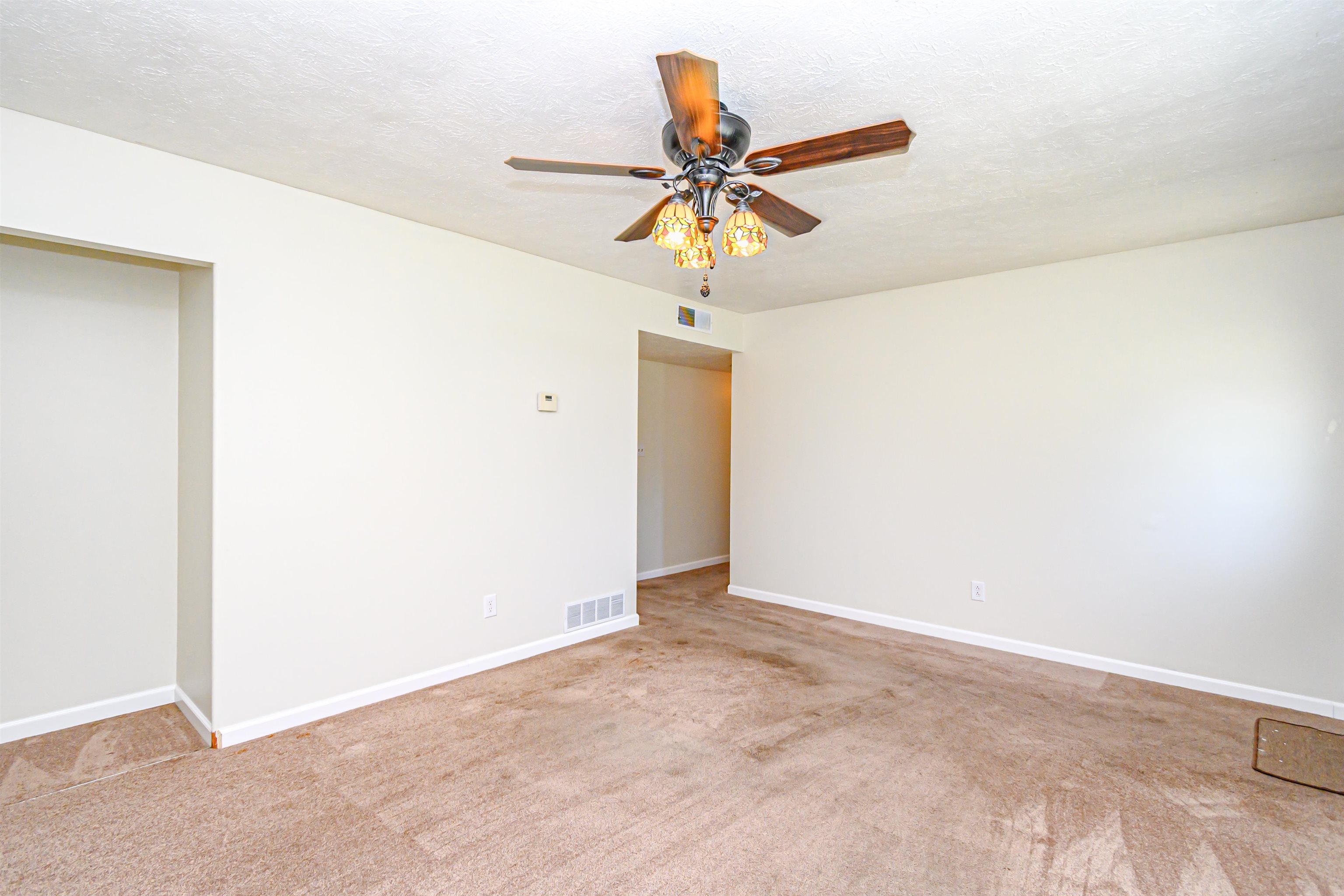 751 Berwyn Avenue, Owensboro, Kentucky 42301, 3 Bedrooms Bedrooms, ,1 BathroomBathrooms,Single Family Residence,For Sale,Berwyn Avenue,89870