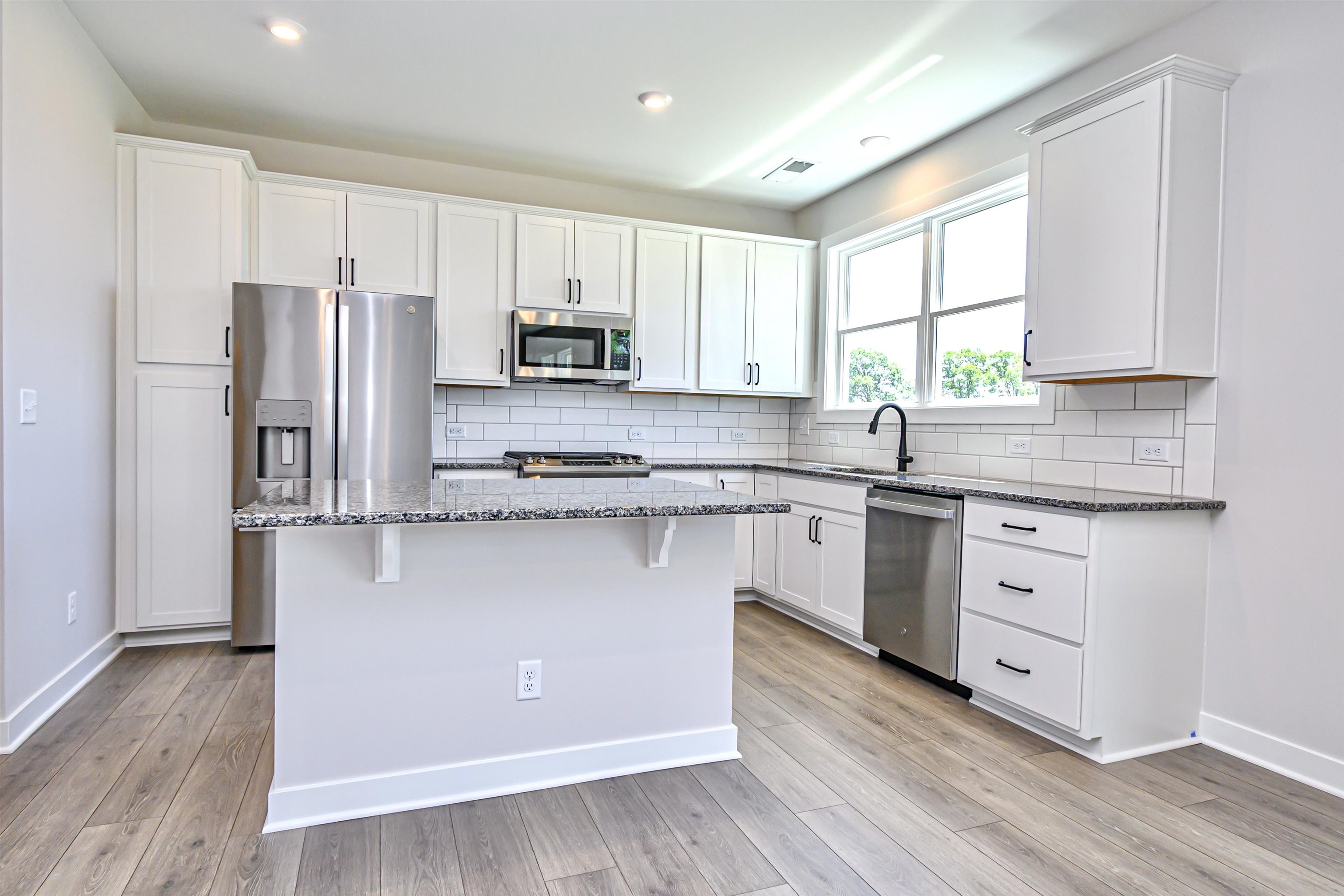 912 Onyx Lane, Owensboro, Kentucky 42301, 4 Bedrooms Bedrooms, ,2 BathroomsBathrooms,Single Family Residence,For Sale,Onyx Lane,89881