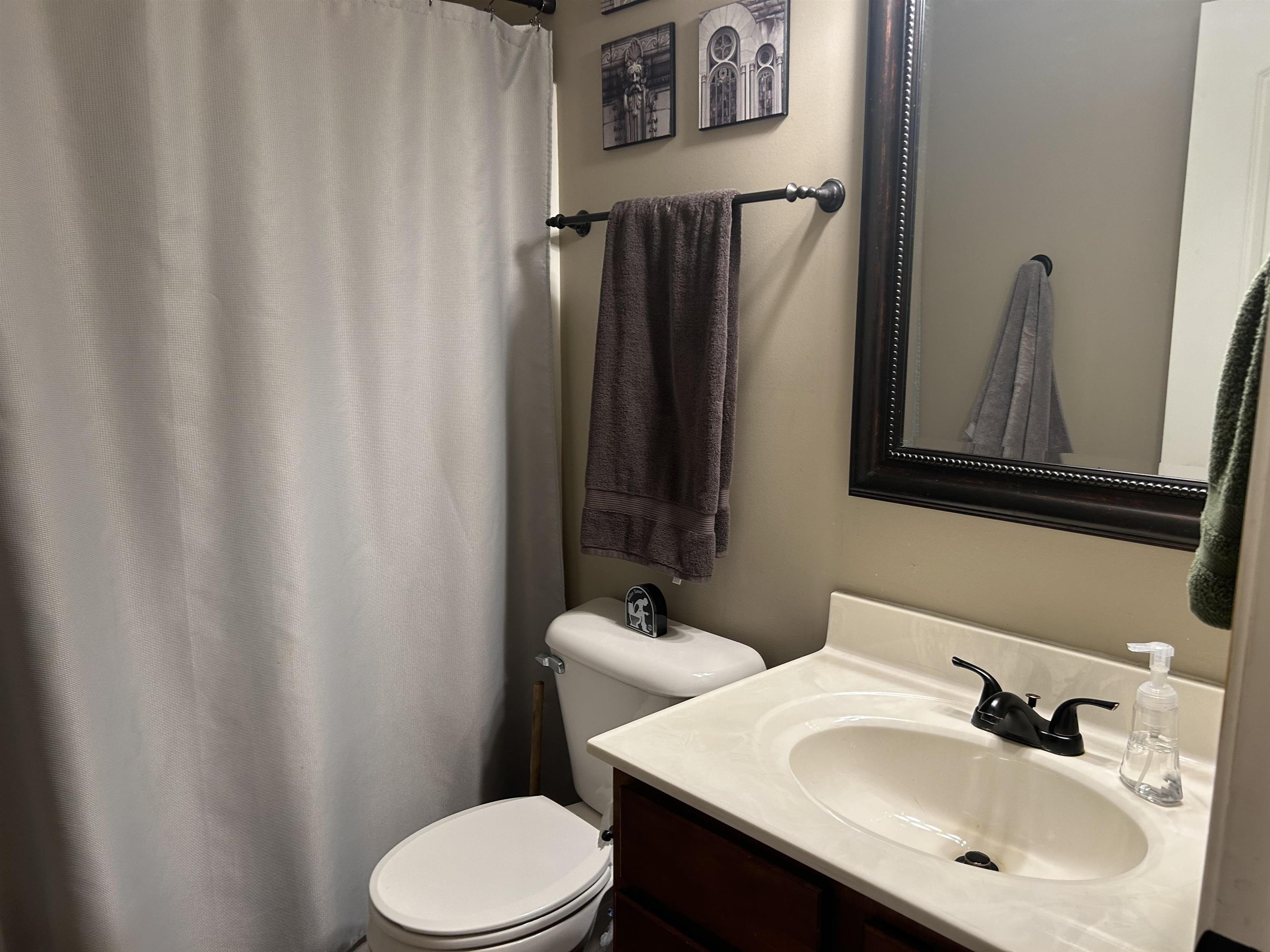435 Camden Circle, Owensboro, Kentucky 42301, 3 Bedrooms Bedrooms, ,2 BathroomsBathrooms,Single Family Residence,For Sale,Camden Circle,89882