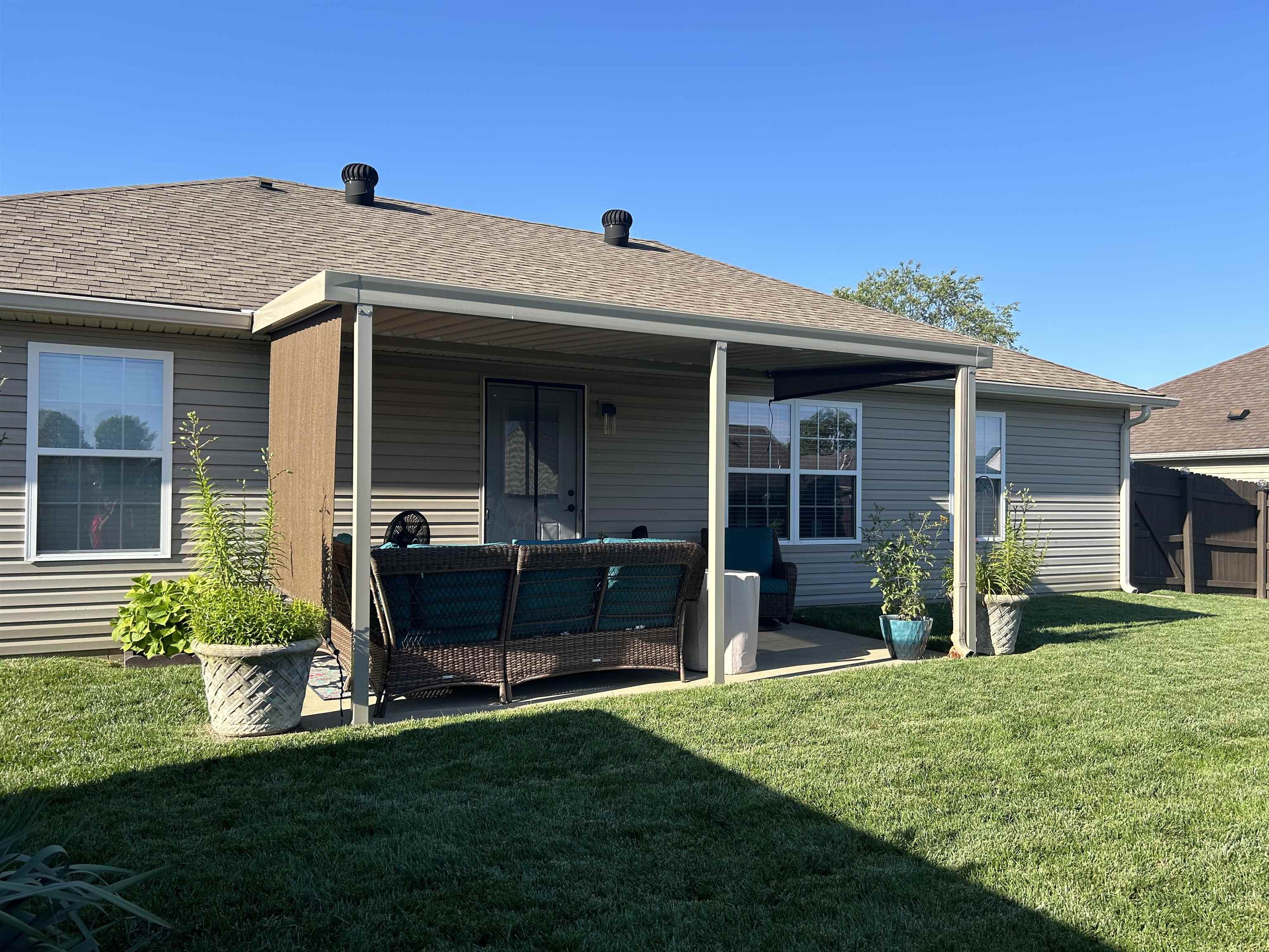 435 Camden Circle, Owensboro, Kentucky 42301, 3 Bedrooms Bedrooms, ,2 BathroomsBathrooms,Single Family Residence,For Sale,Camden Circle,89882