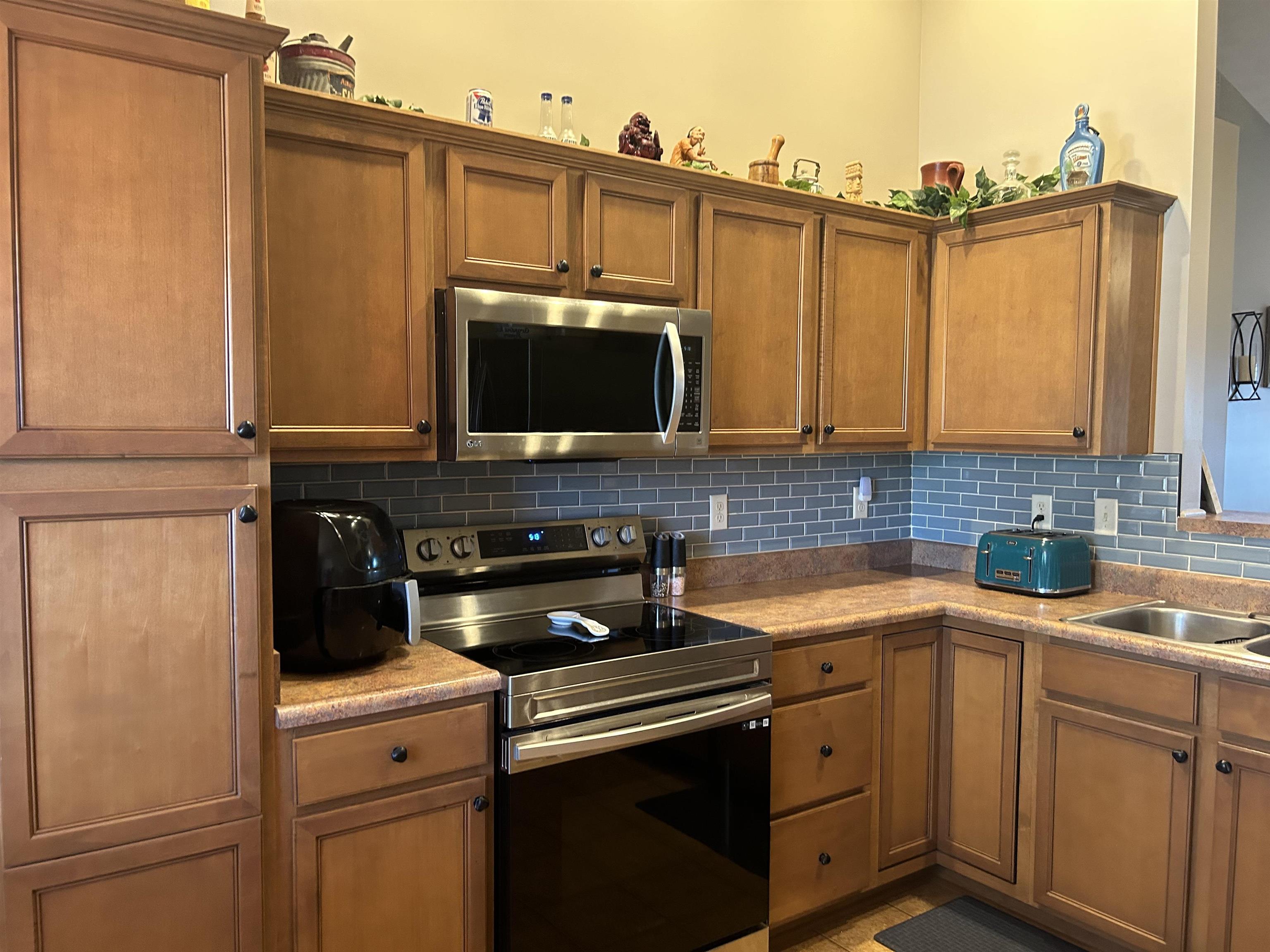 435 Camden Circle, Owensboro, Kentucky 42301, 3 Bedrooms Bedrooms, ,2 BathroomsBathrooms,Single Family Residence,For Sale,Camden Circle,89882