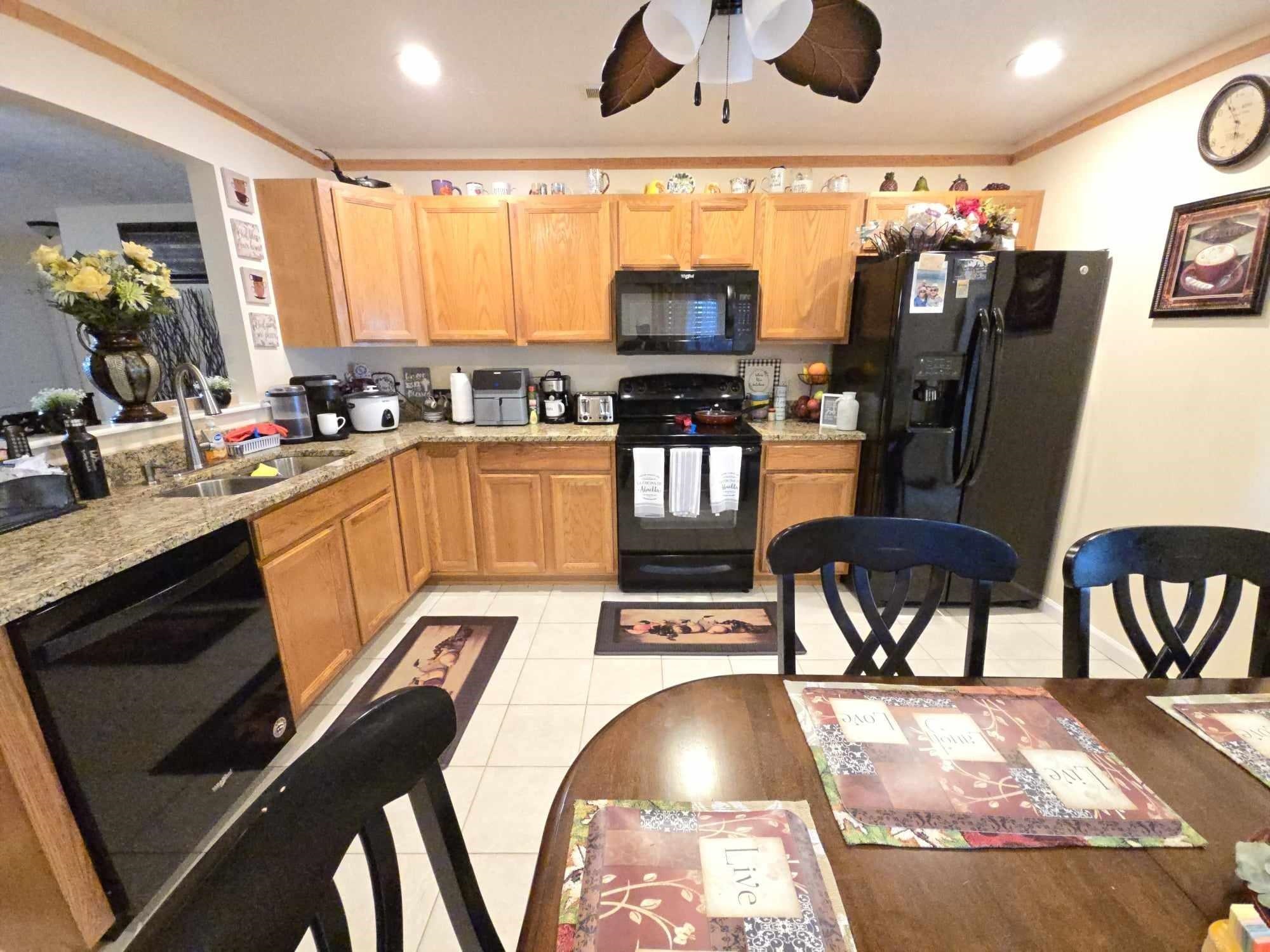 805 Poindexter Street, Owensboro, Kentucky 42301, 3 Bedrooms Bedrooms, ,2 BathroomsBathrooms,Single Family Residence,For Sale,Poindexter Street,89885