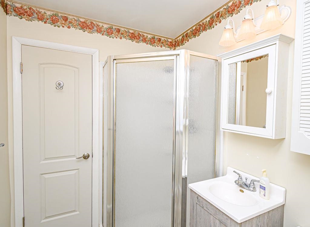 3725 Thruston Dermont Road, Owensboro, Kentucky 42303, 3 Bedrooms Bedrooms, ,2 BathroomsBathrooms,Single Family Residence,For Sale,Thruston Dermont Road,89891