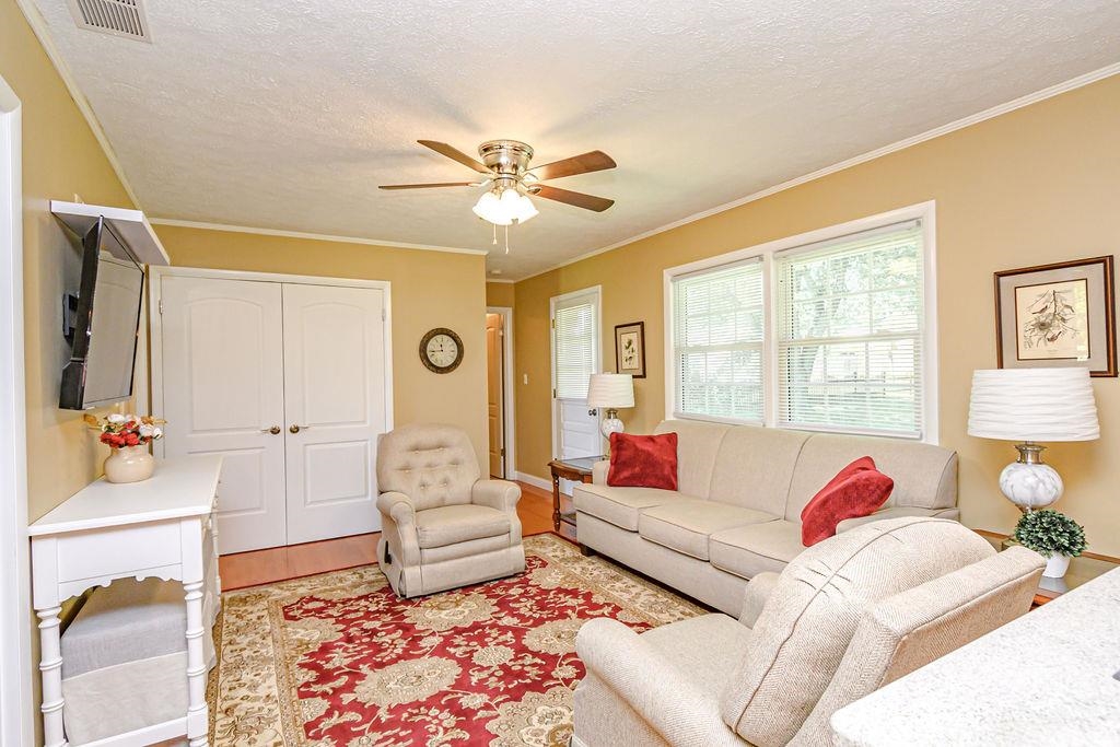 3725 Thruston Dermont Road, Owensboro, Kentucky 42303, 3 Bedrooms Bedrooms, ,2 BathroomsBathrooms,Single Family Residence,For Sale,Thruston Dermont Road,89891
