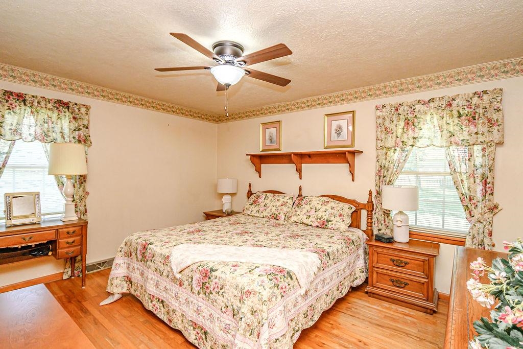 3725 Thruston Dermont Road, Owensboro, Kentucky 42303, 3 Bedrooms Bedrooms, ,2 BathroomsBathrooms,Single Family Residence,For Sale,Thruston Dermont Road,89891